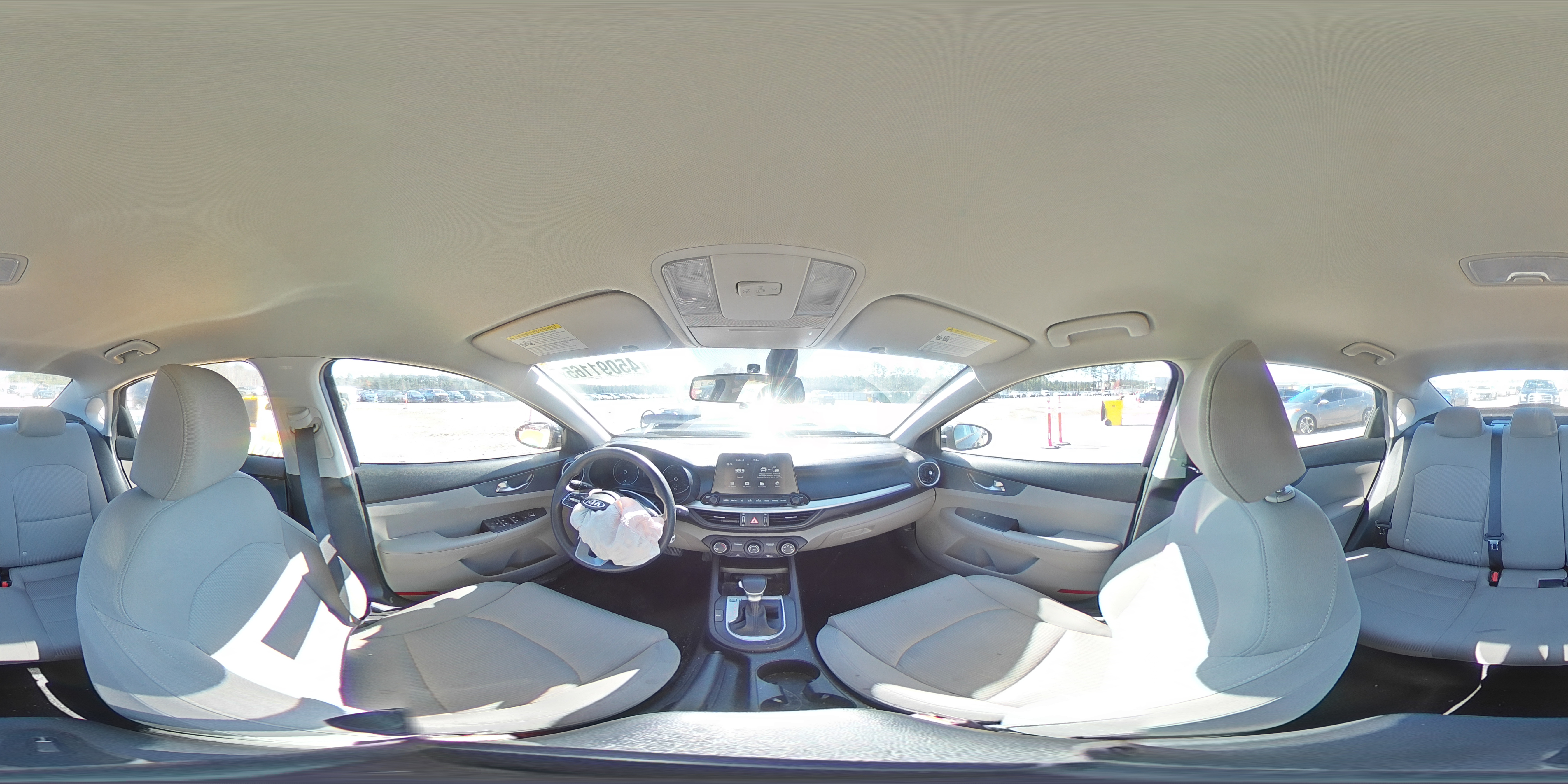 2021 Kia Forte - Image 13