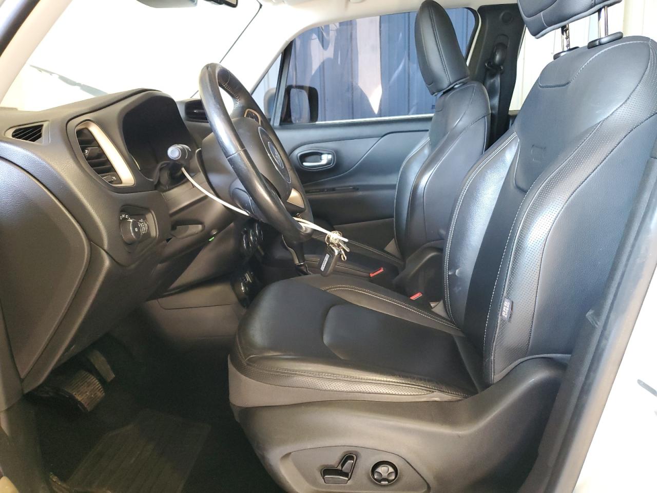 2015 Jeep Renegade - Image 7
