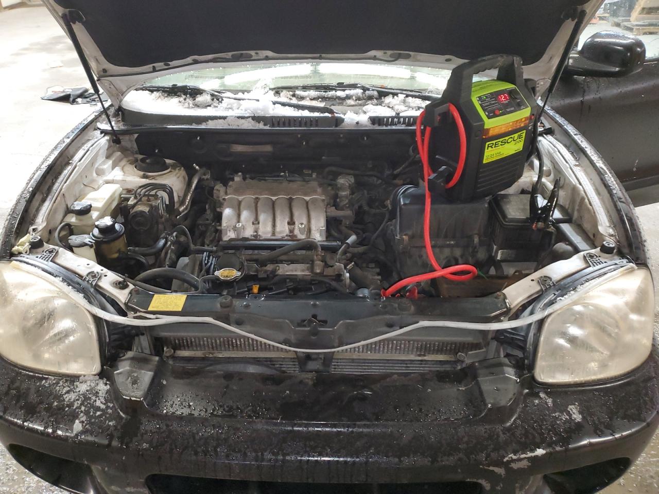 2004 Hyundai Santa Fe - Image 12