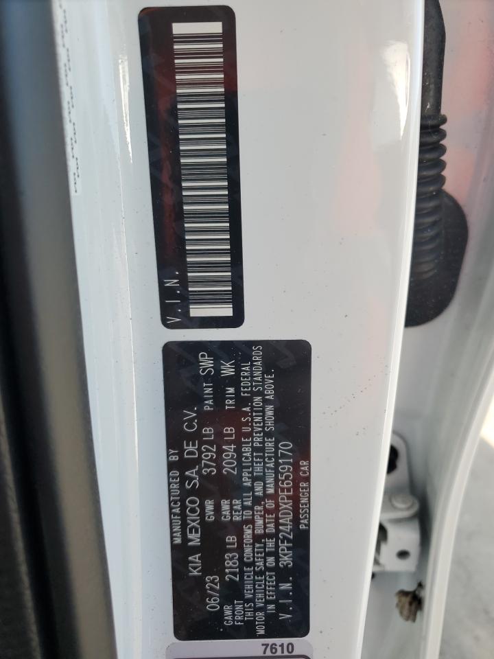 2023 Kia Forte - Image 12