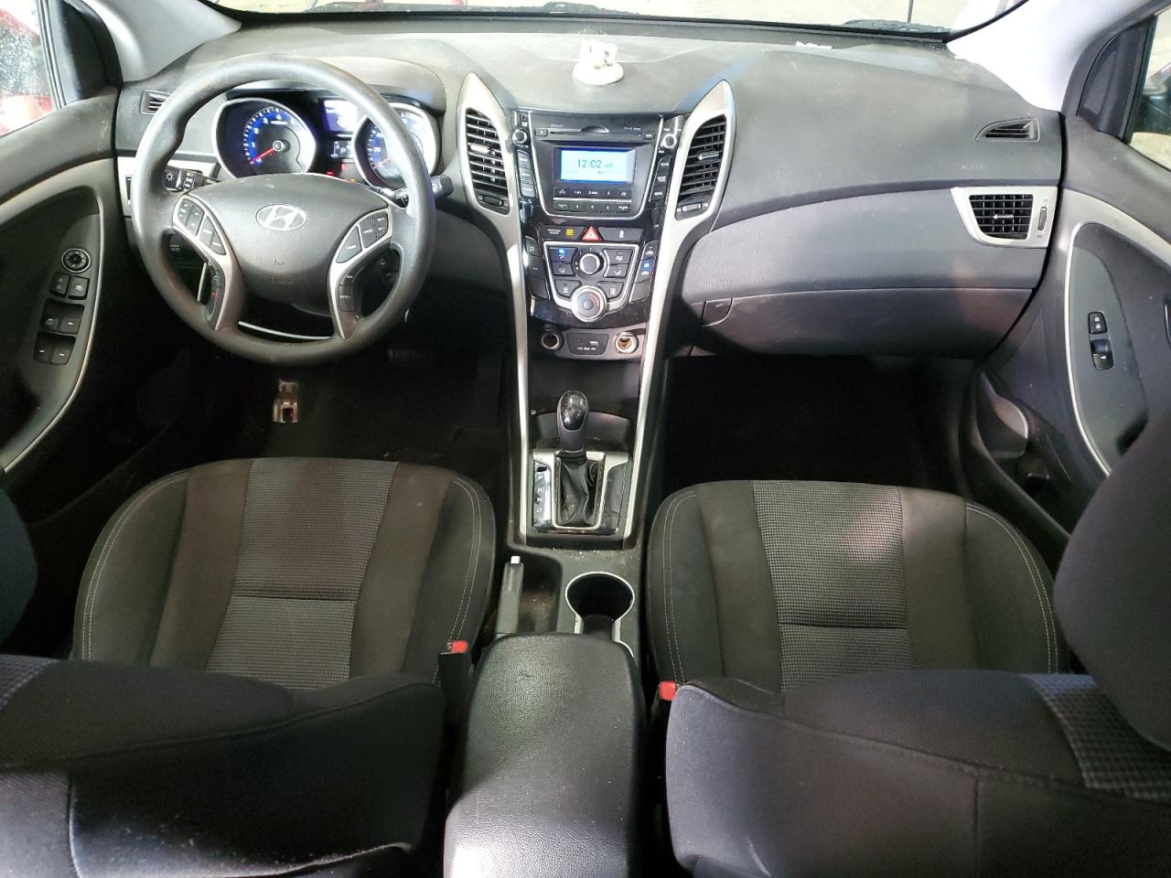 2017 Hyundai Elantra - Image 8