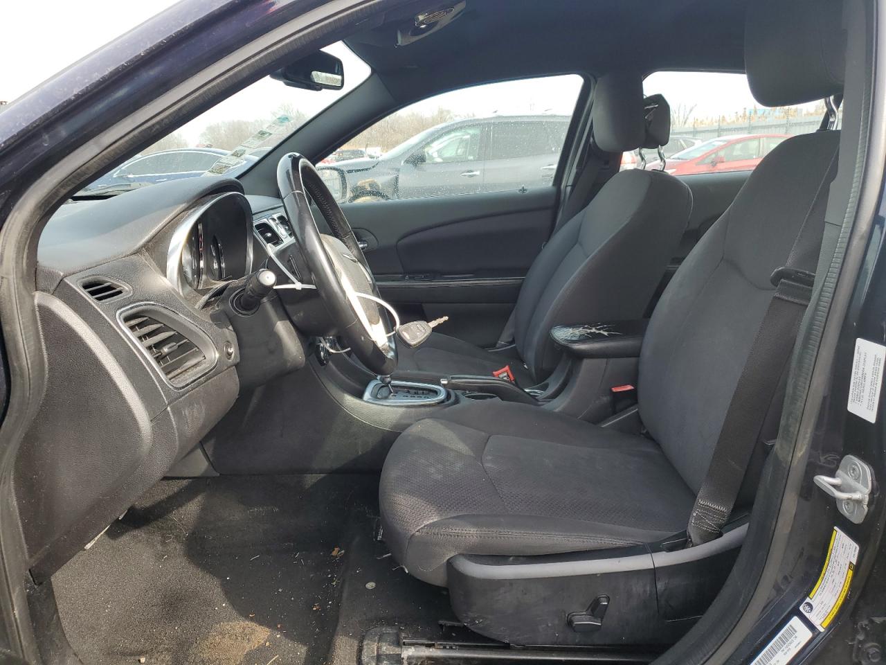 2012 Chrysler 200 - Image 7