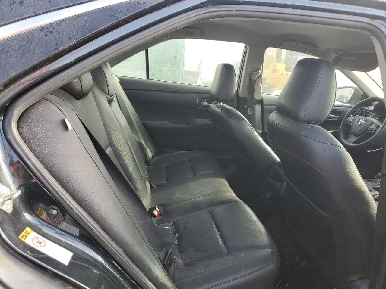 2015 Toyota Camry - Image 10