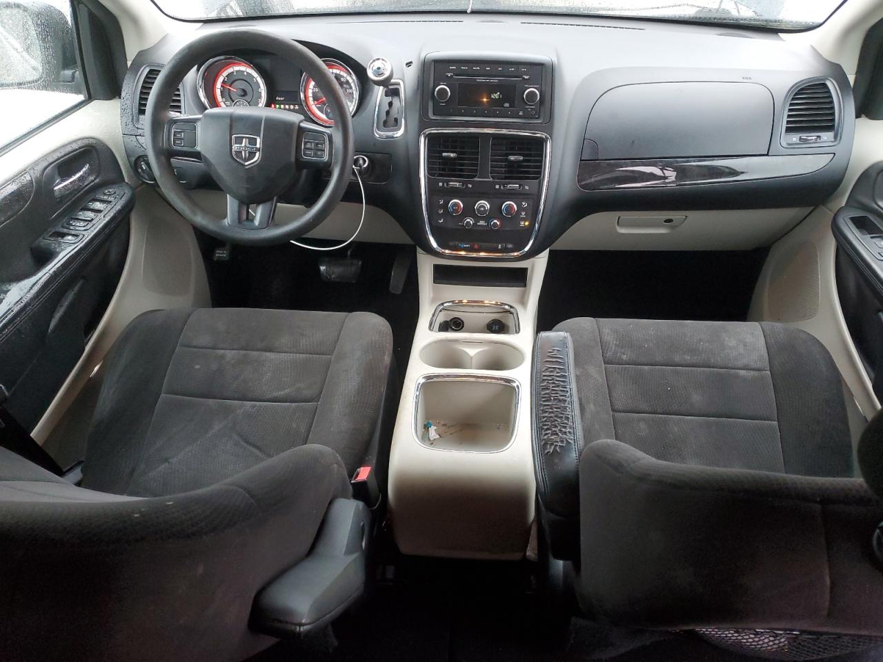 2012 Dodge Caravan - Image 8