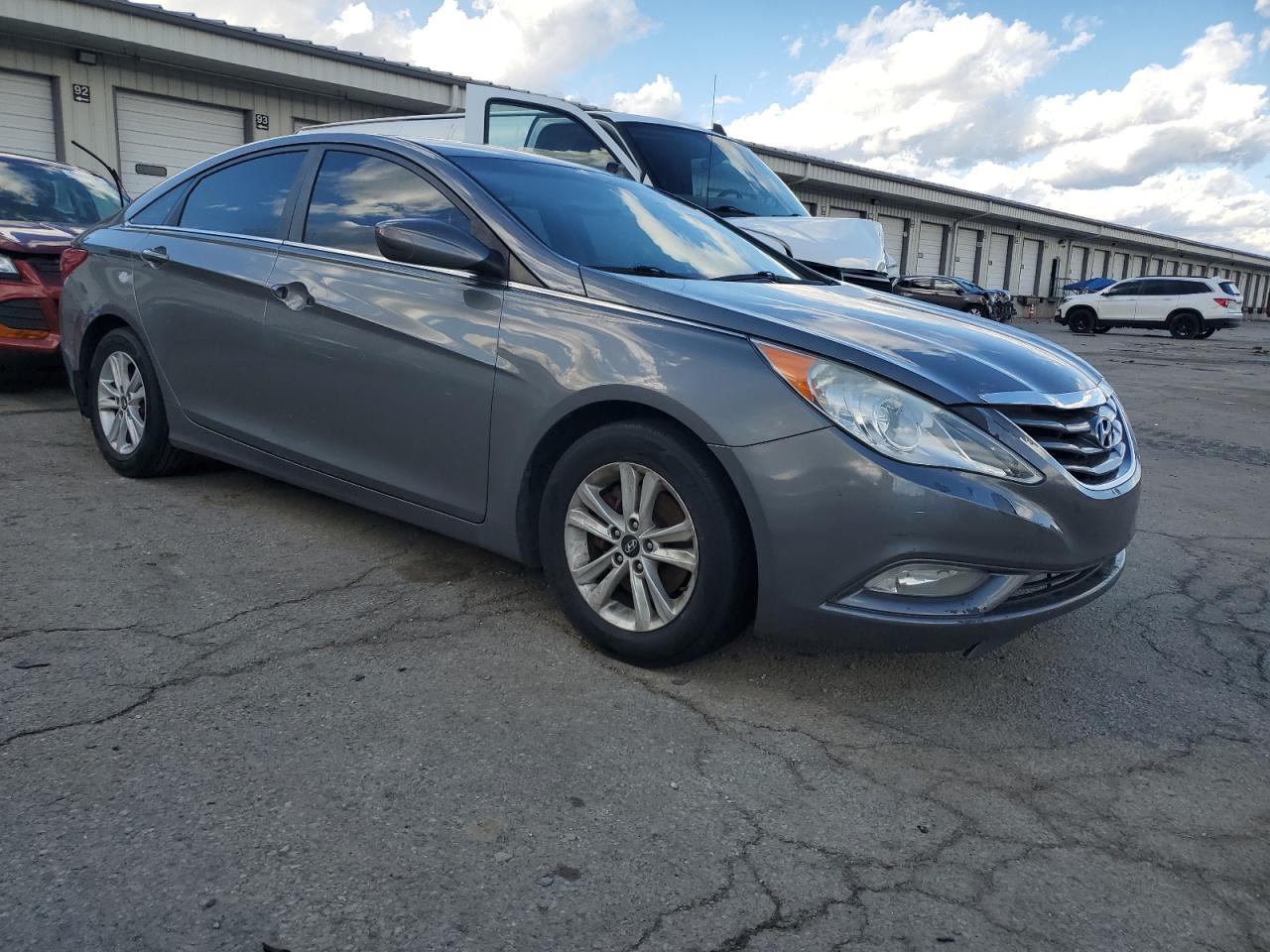 2013 Hyundai Sonata - Image 4