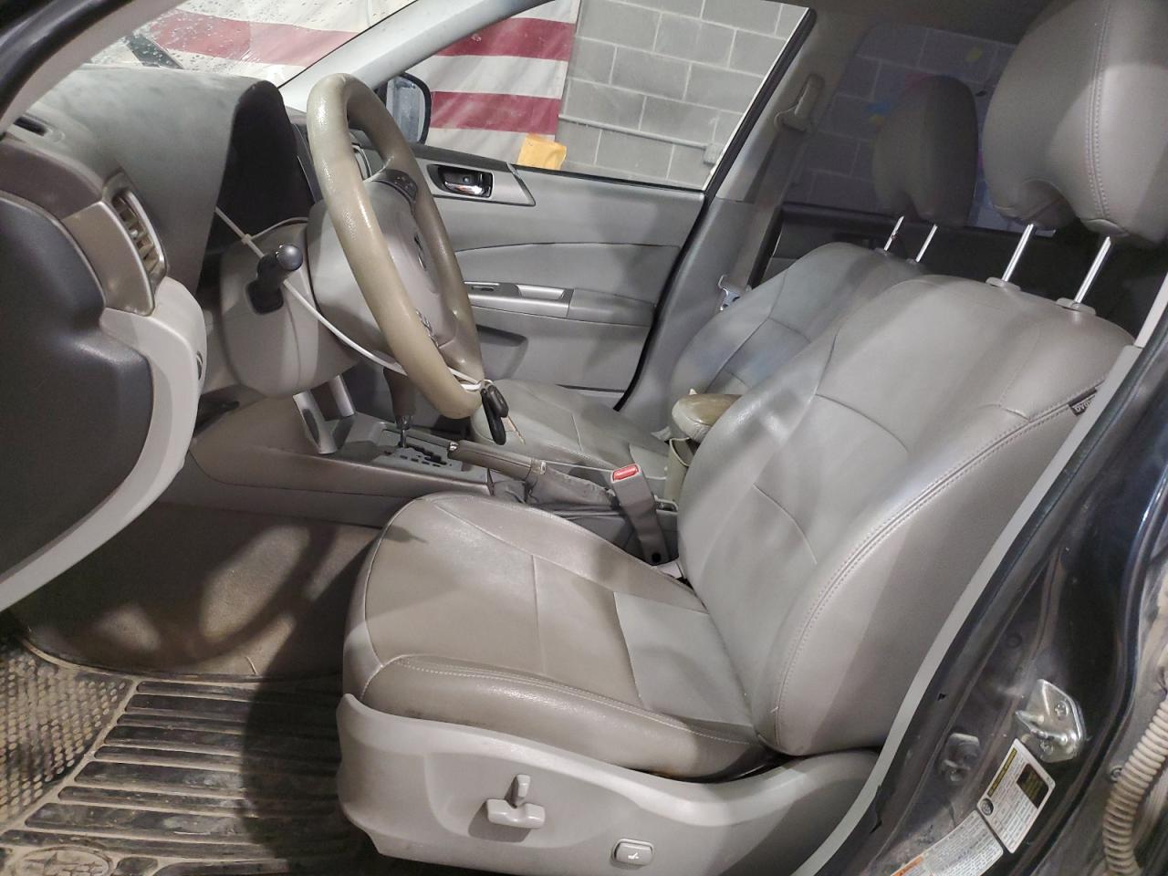 2010 Subaru Forester - Image 7