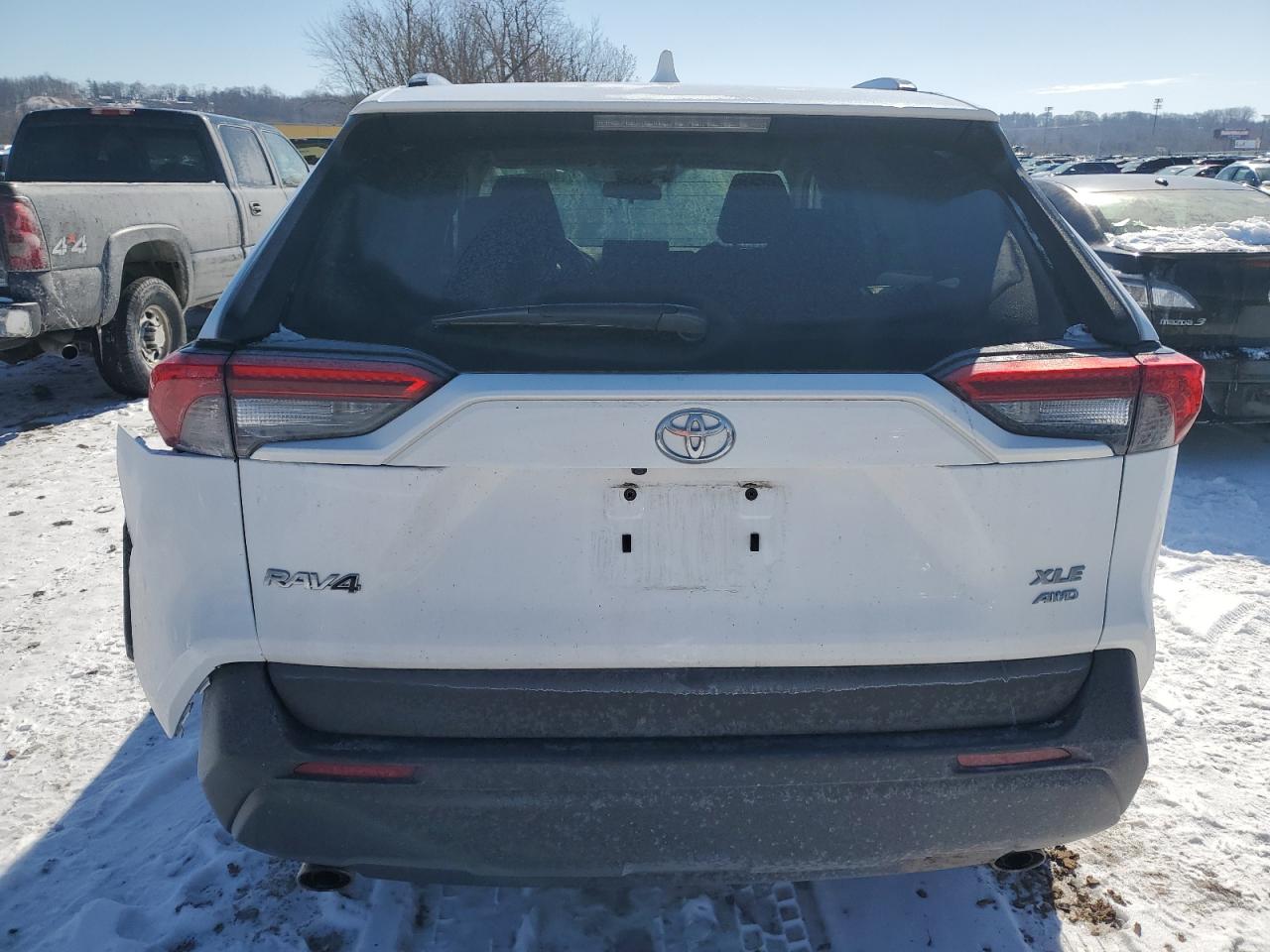 2022 Toyota RAV 4 - Image 6
