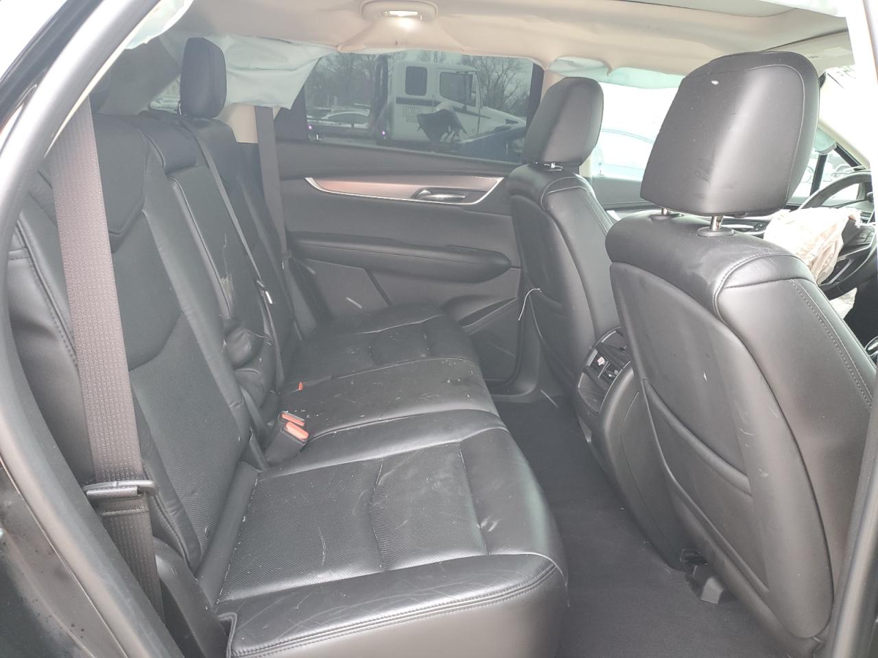 2017 Cadillac XT5 - Image 12
