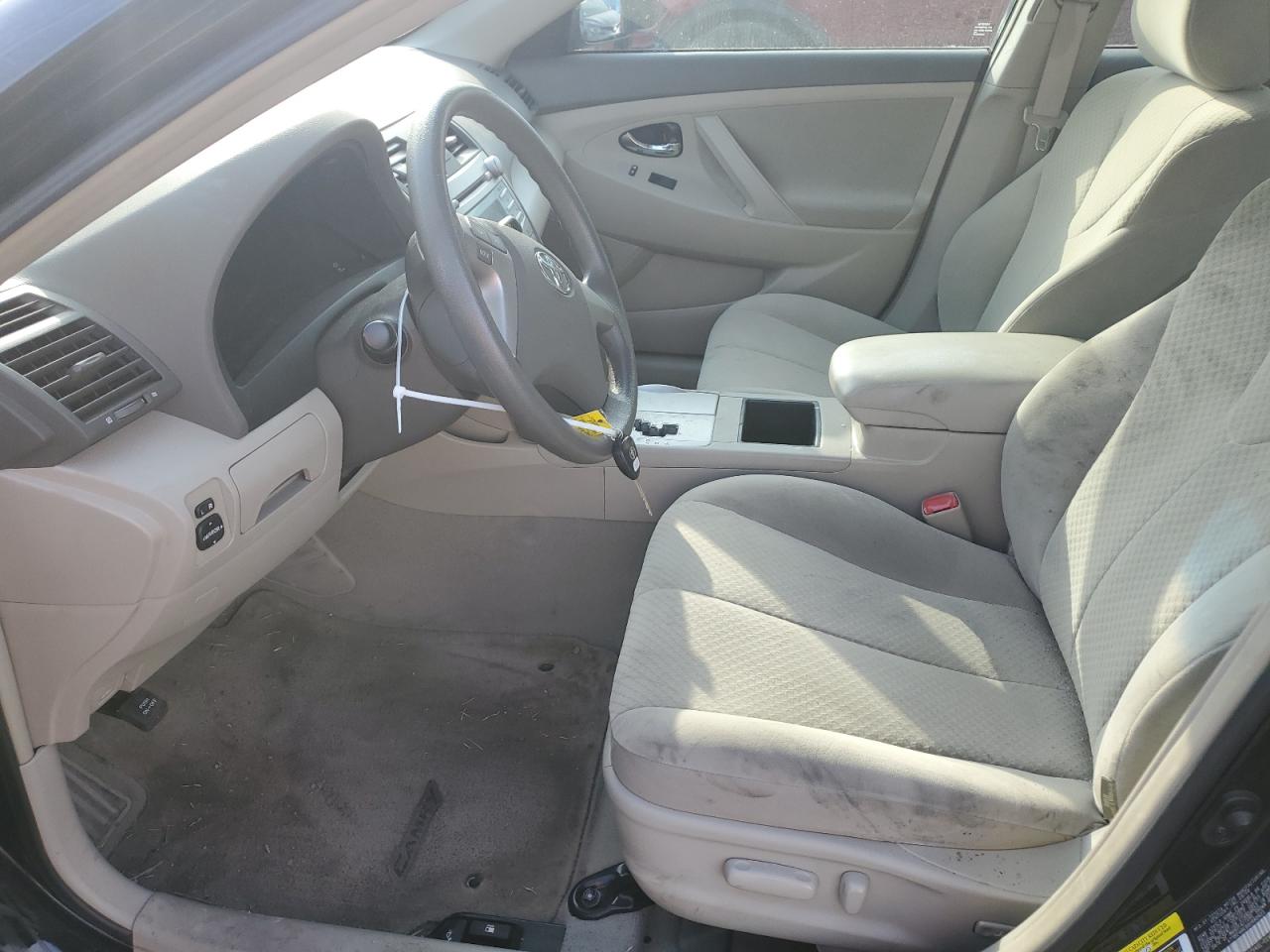 2009 Toyota Camry - Image 7