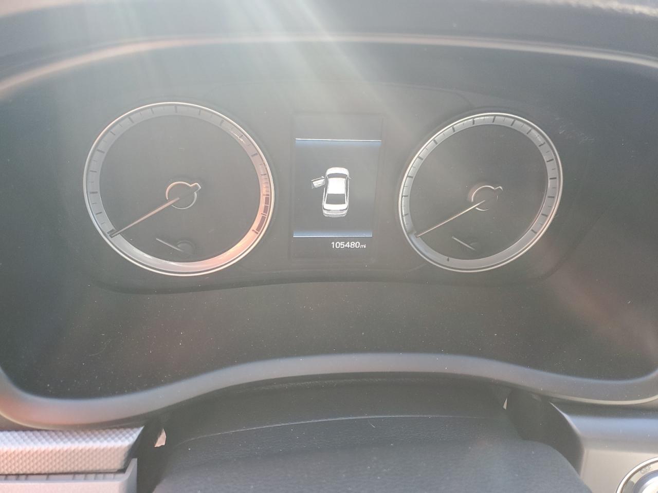 2018 Hyundai Sonata - Image 9