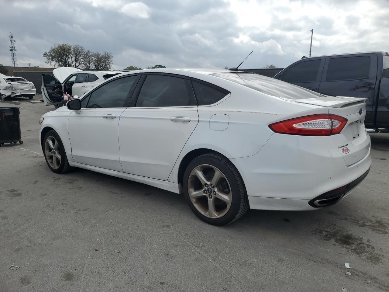 2016 Ford Fusion - Image 2