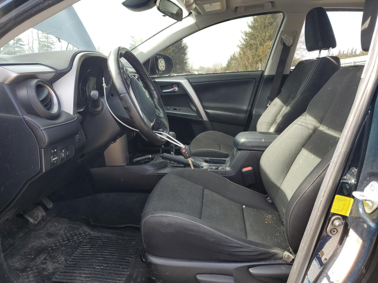2017 Toyota RAV 4 - Image 7