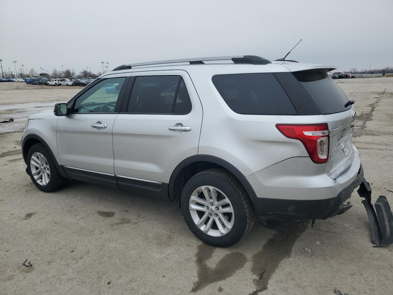 2012 Ford Explorer - Image 2