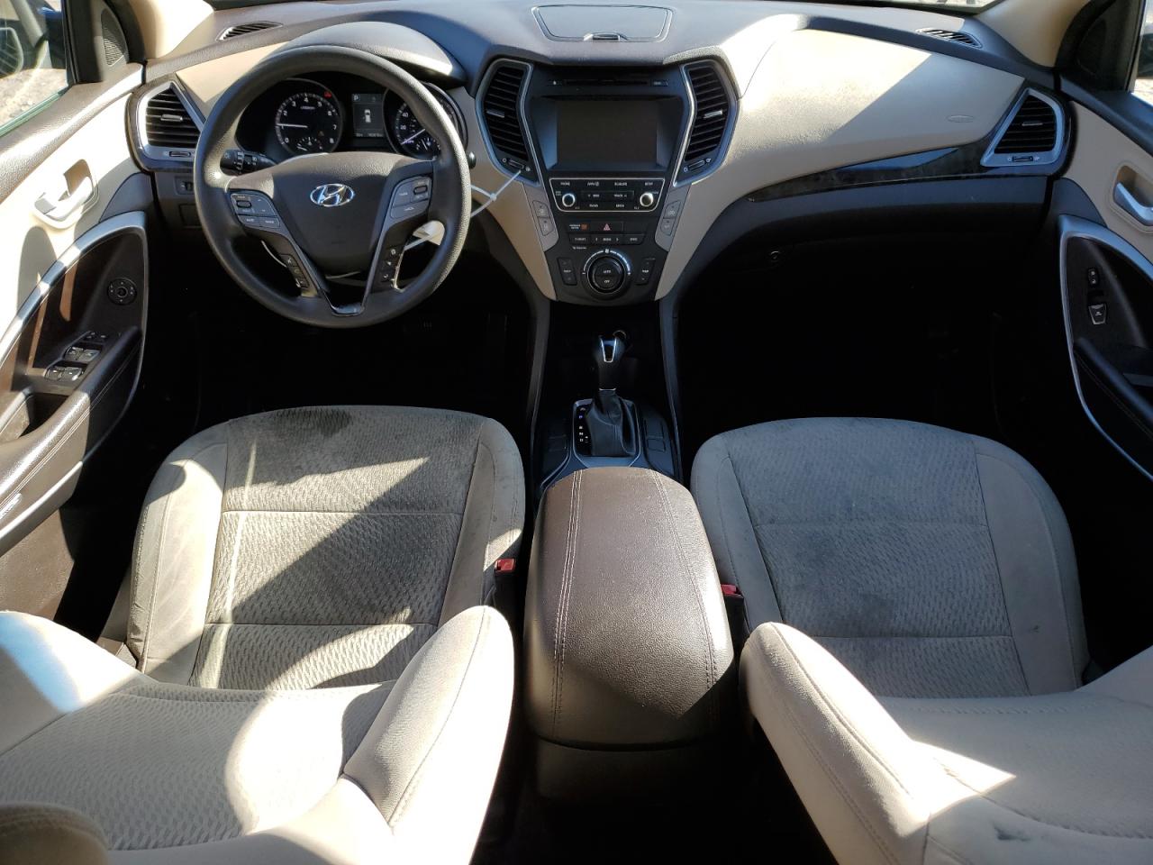 2017 Hyundai Santa Fe - Image 8