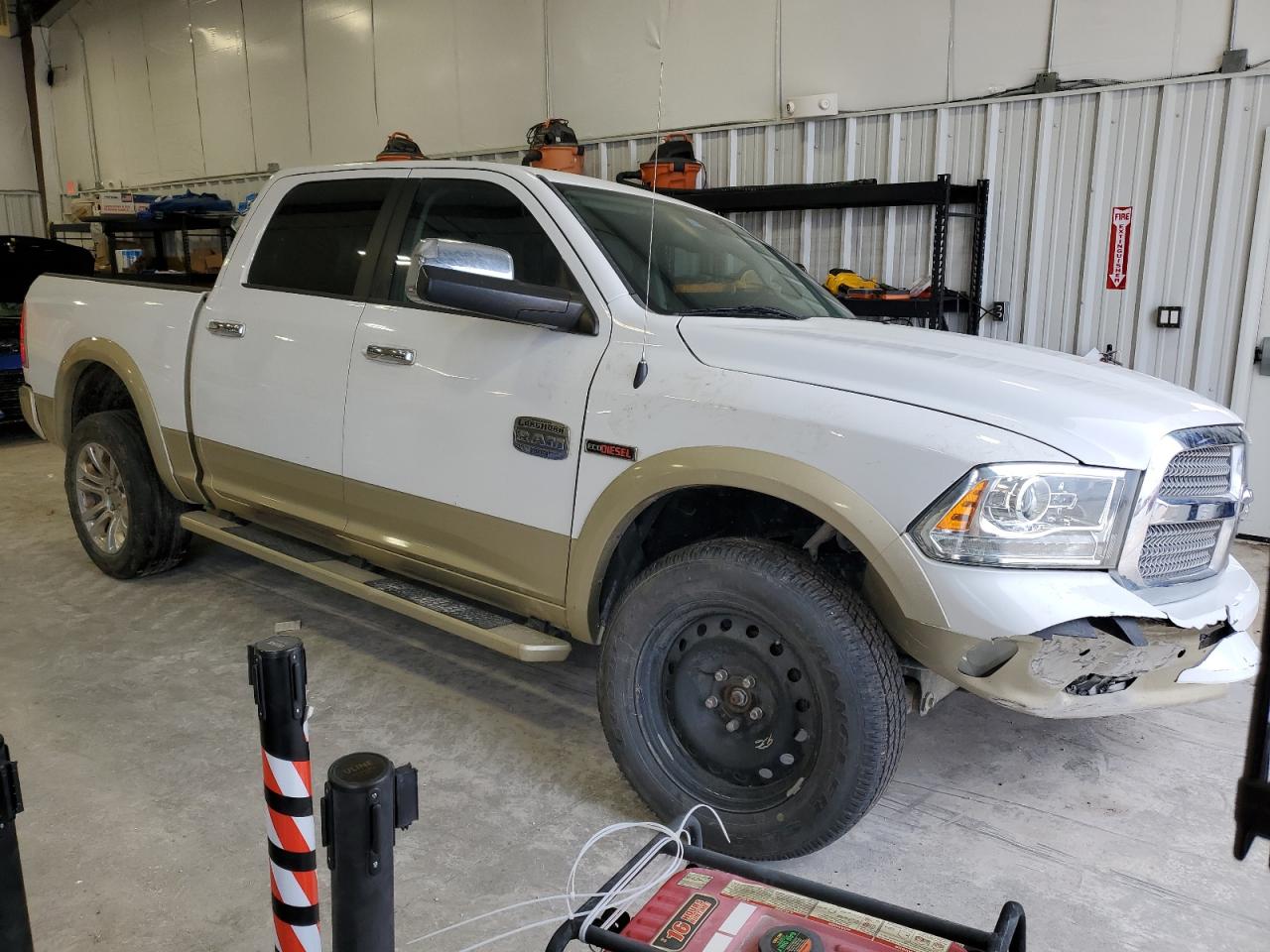 2015 RAM 1500 - Image 4