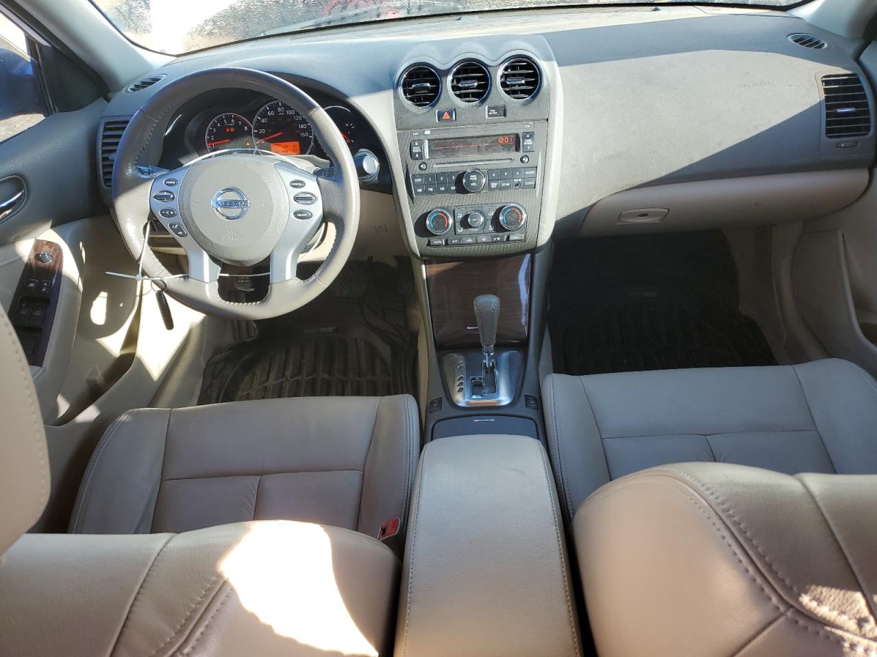 2012 Nissan Altima - Image 8