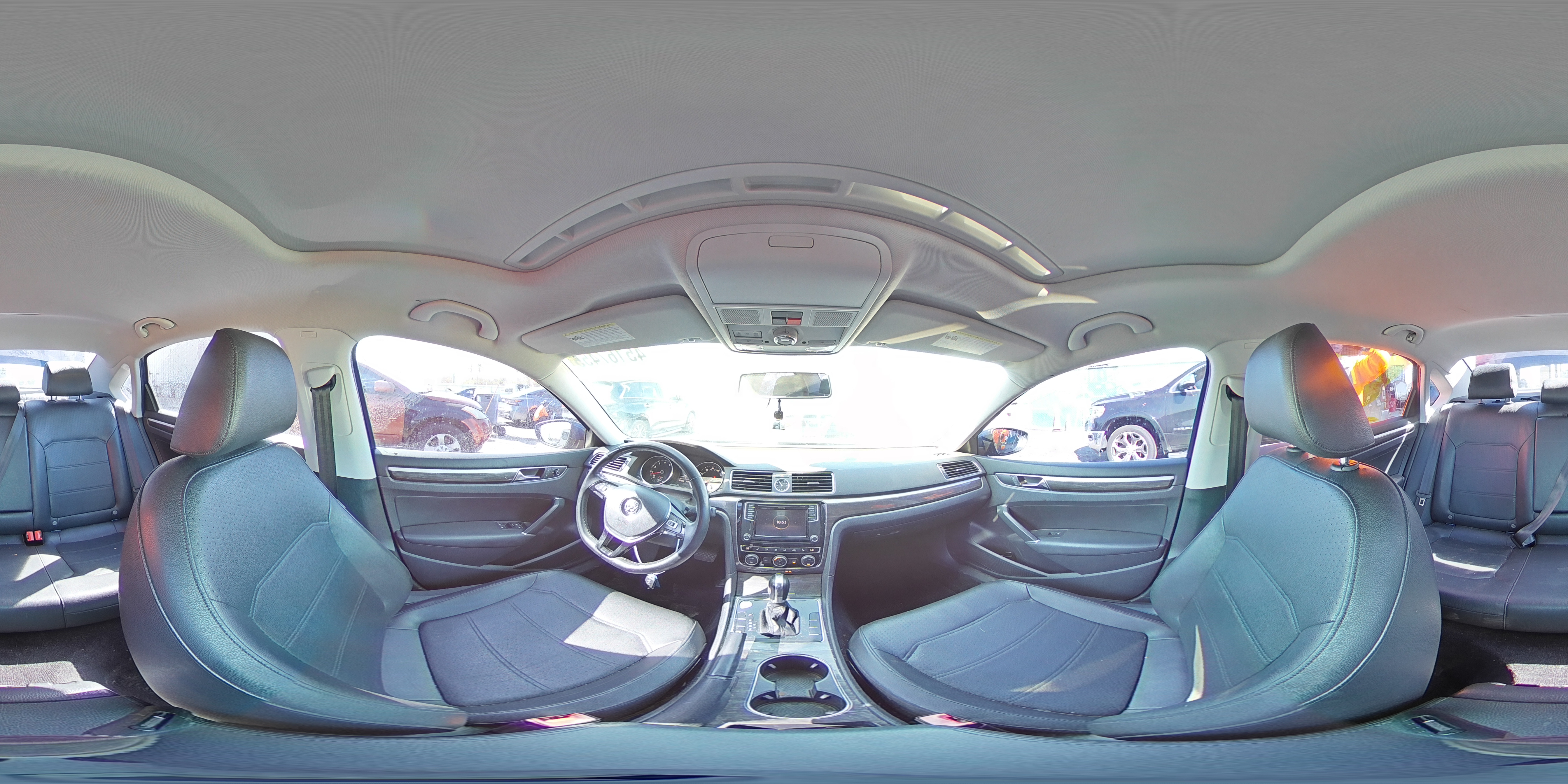2017 Volkswagen Passat - Image 14