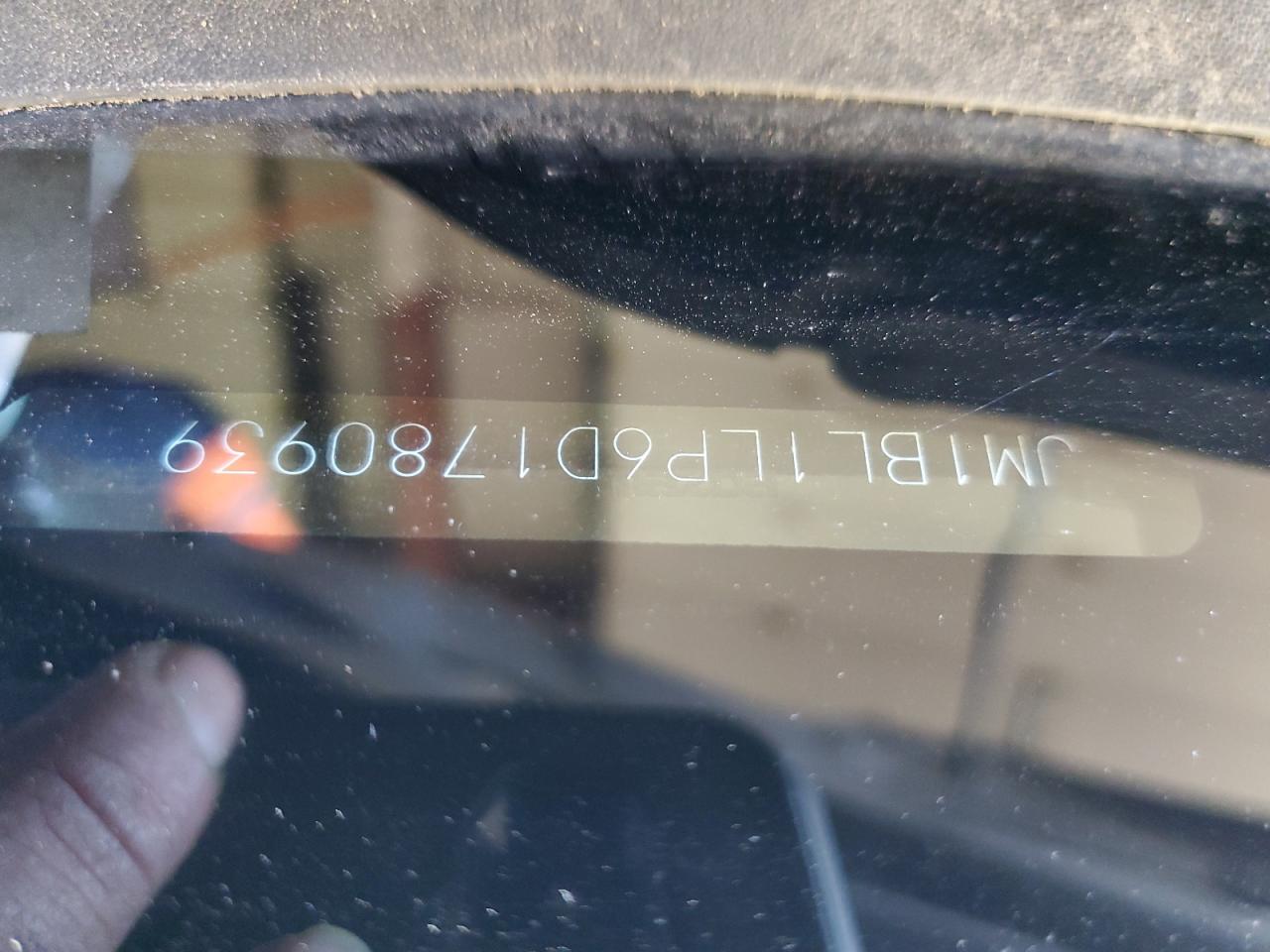 2013 Mazda 3 - Image 12