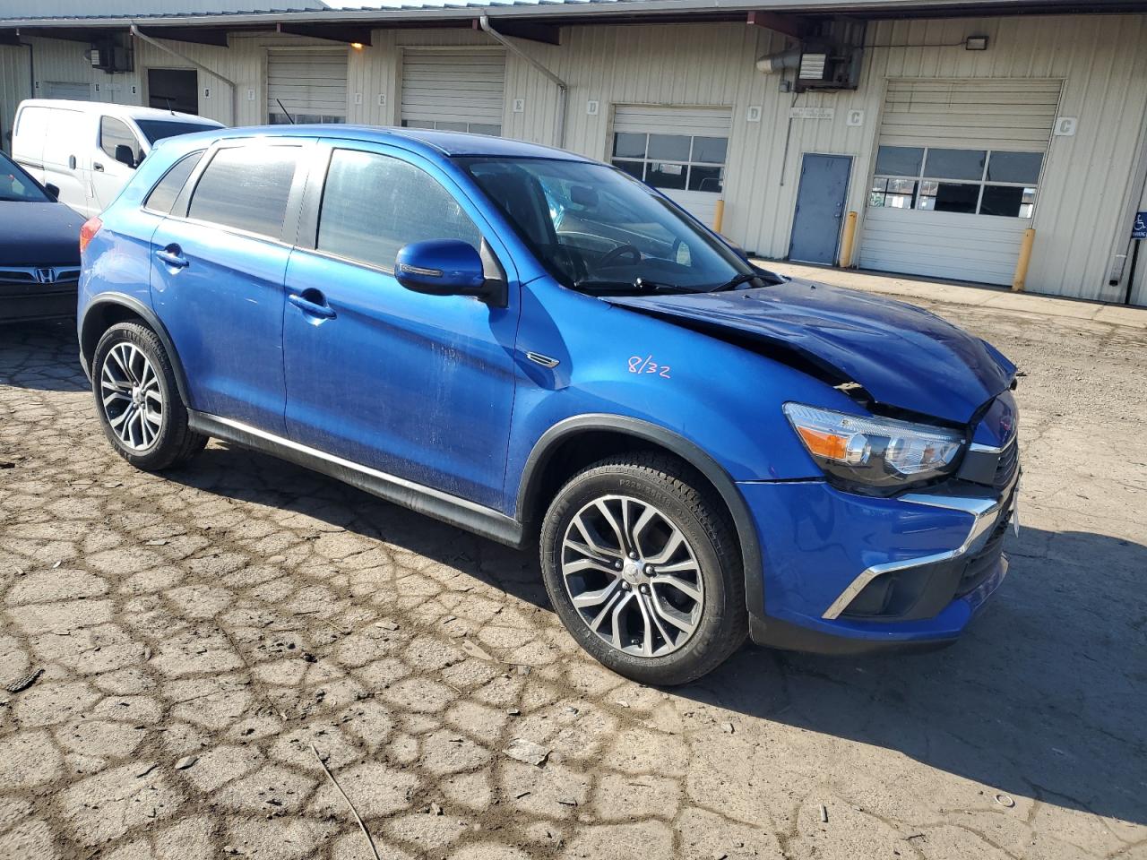 2016 Mitsubishi Outlander - Image 4