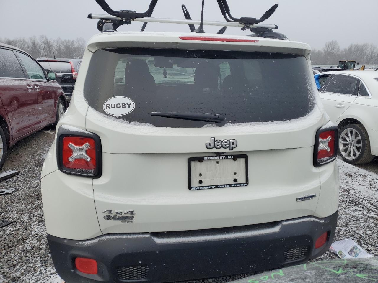 2017 Jeep Renegade - Image 6