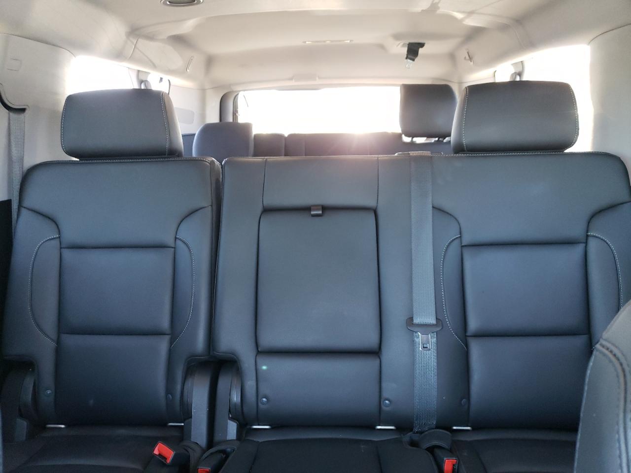 2019 Chevrolet Suburban - Image 10