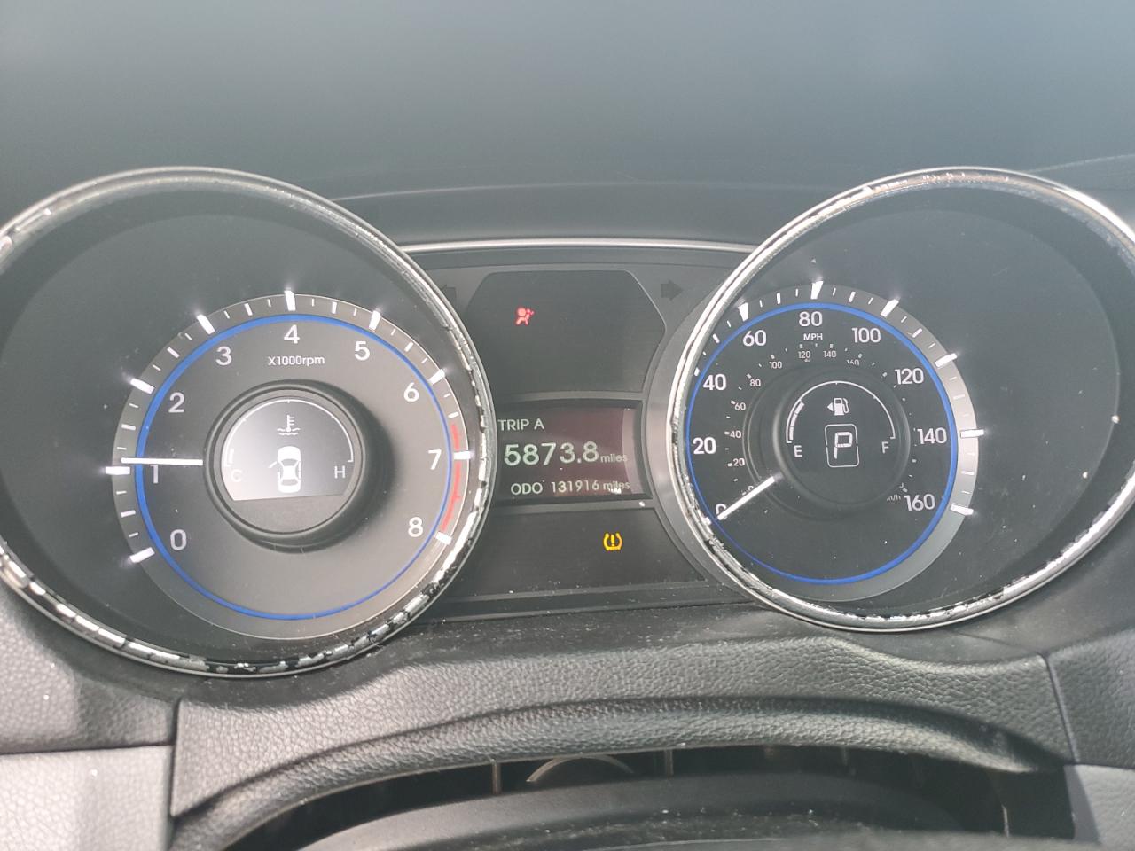 2013 Hyundai Sonata - Image 9