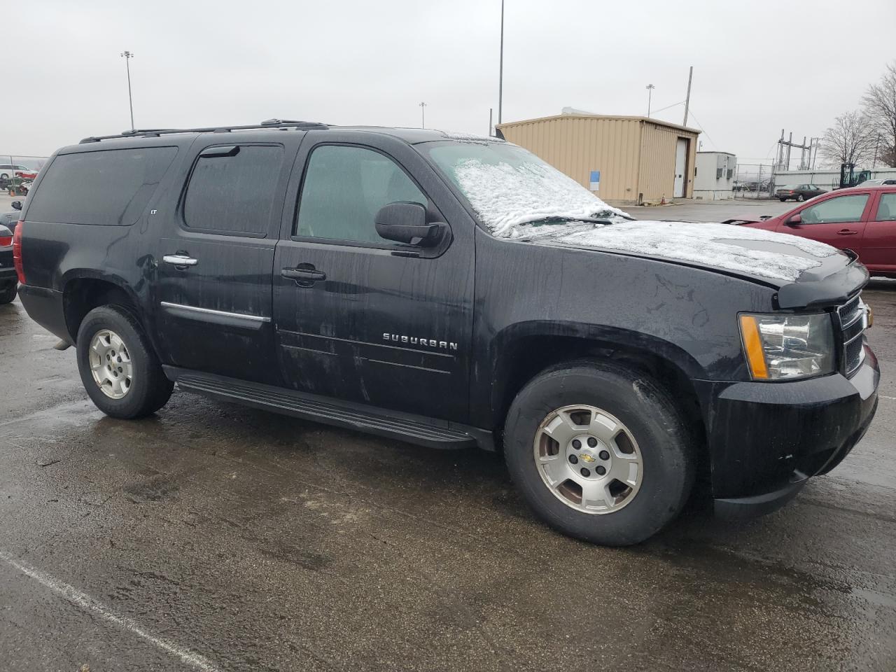 2014 Chevrolet Suburban - Image 4