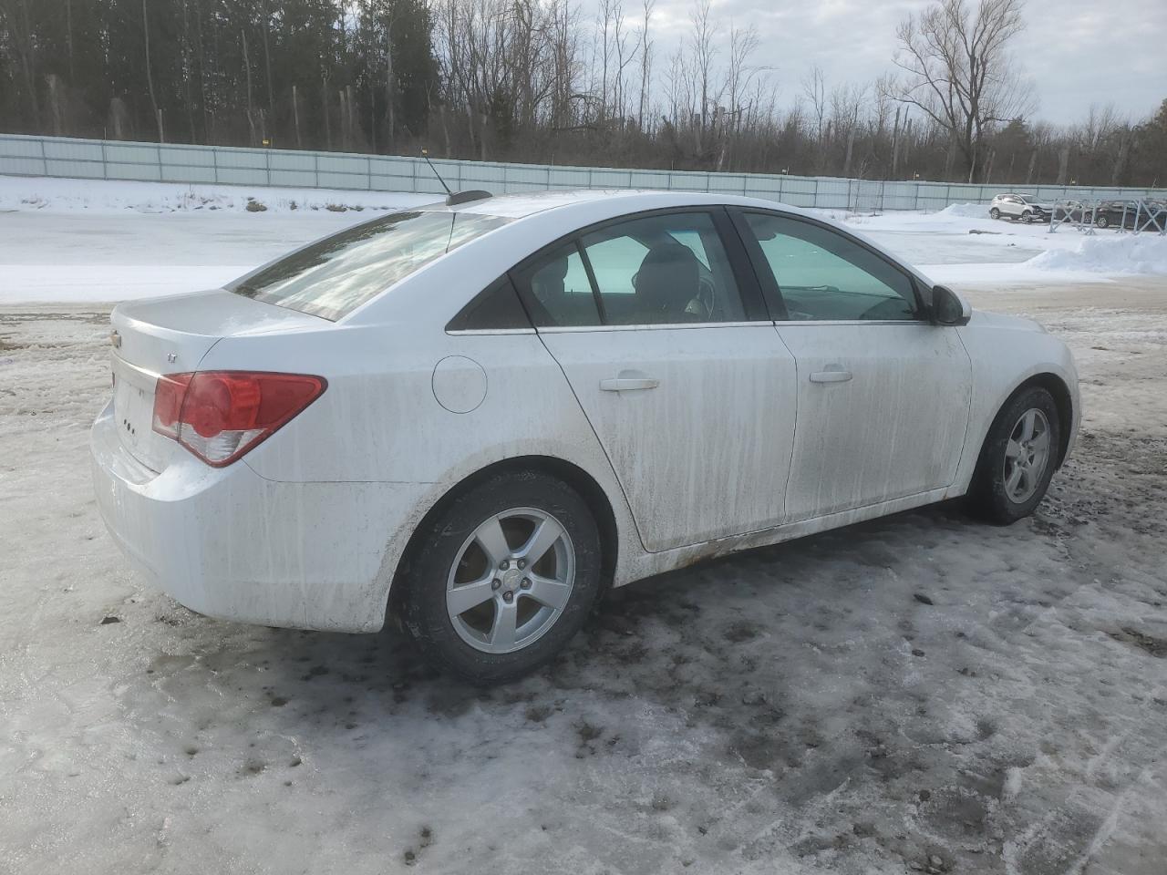 2016 Chevrolet Cruze - Image 3