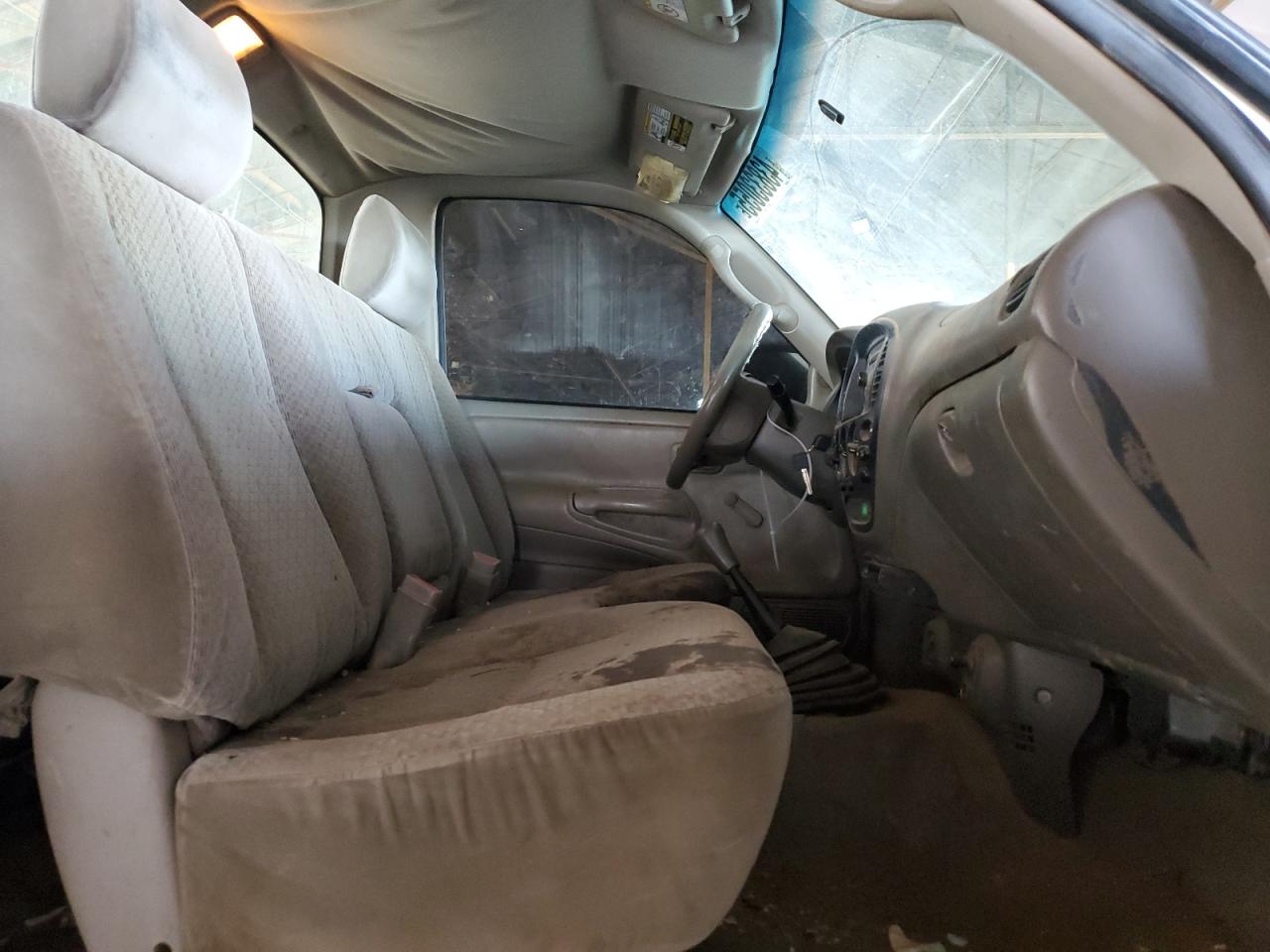 2005 Toyota Tundra - Image 10