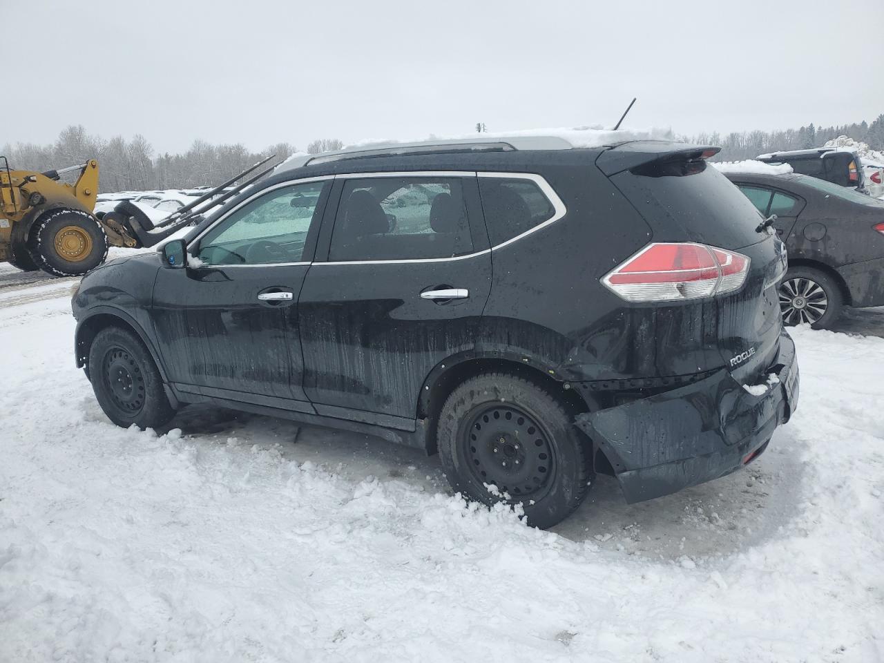 2015 Nissan Rogue - Image 2