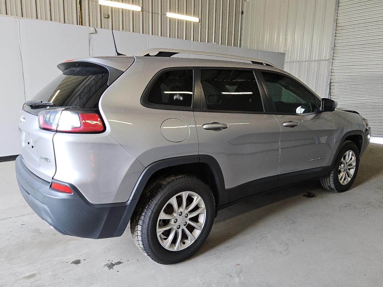 2020 Jeep Grand Cherokee - Image 3