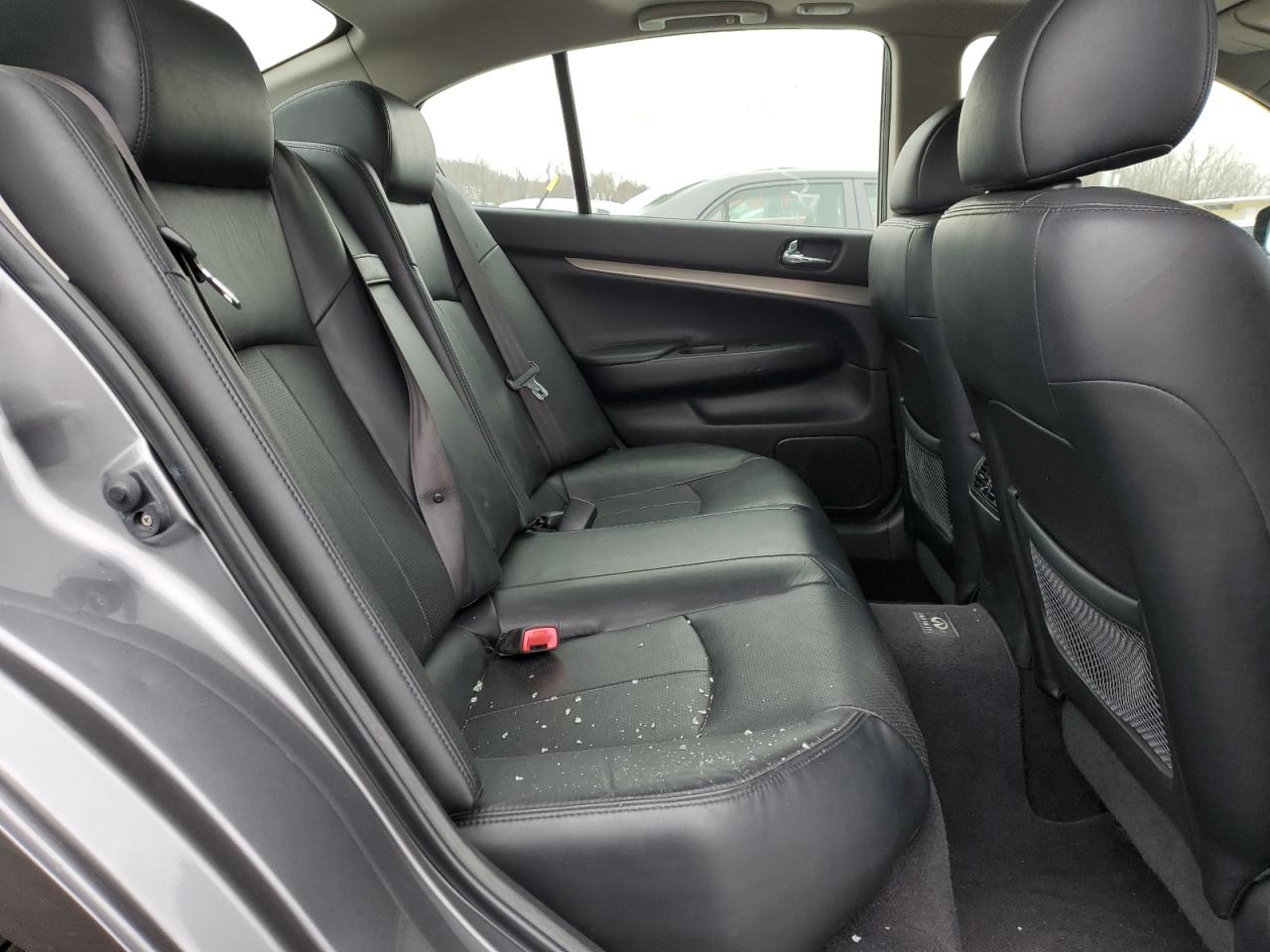 2012 Infiniti G - Image 10