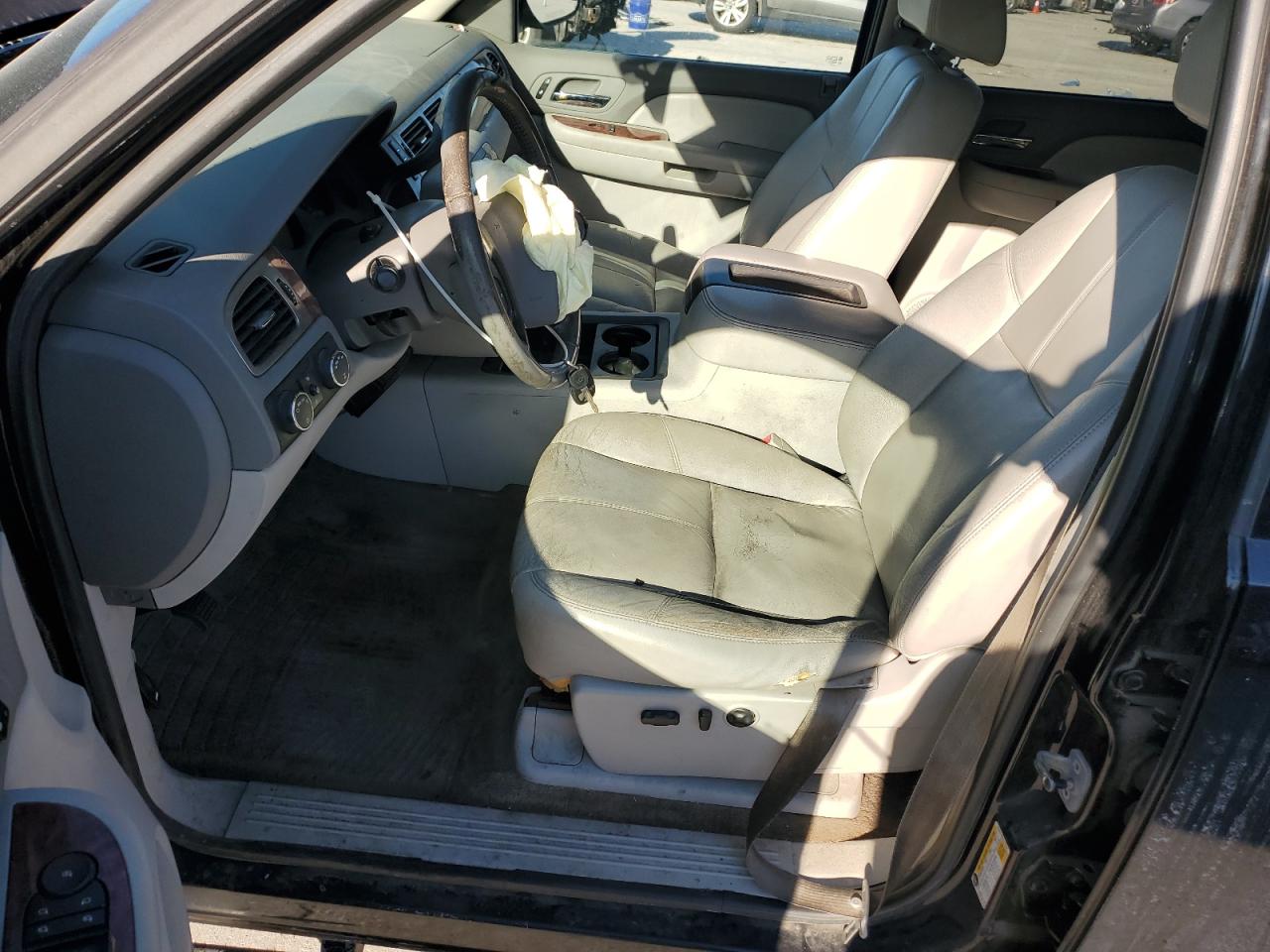 2007 Chevrolet Silverado - Image 7