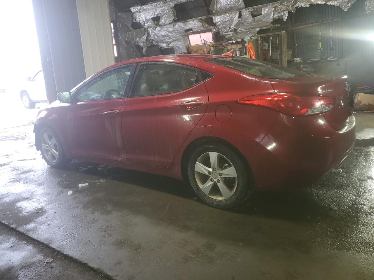 2013 Hyundai Elantra - Image 2