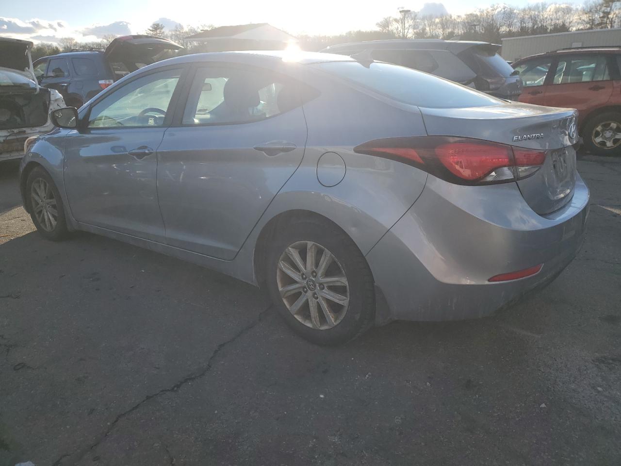 2015 Hyundai Elantra - Image 2