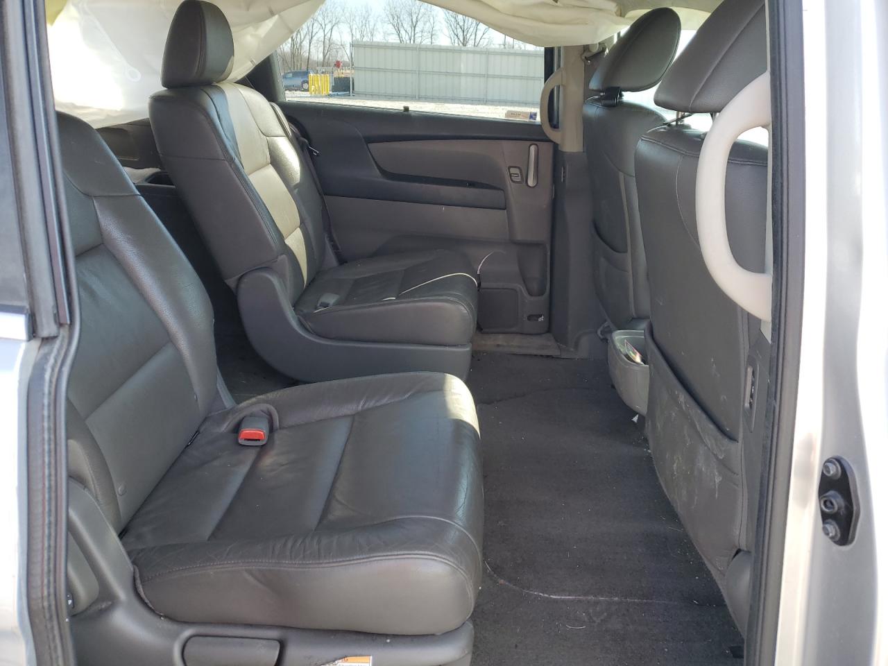 2013 Honda Odyssey - Image 11