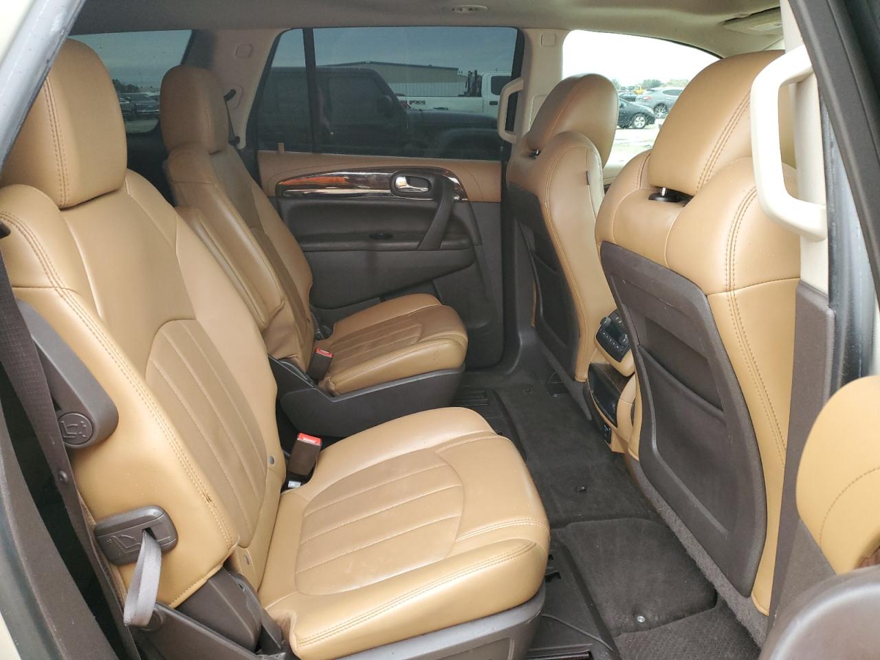 2015 Buick Enclave - Image 12