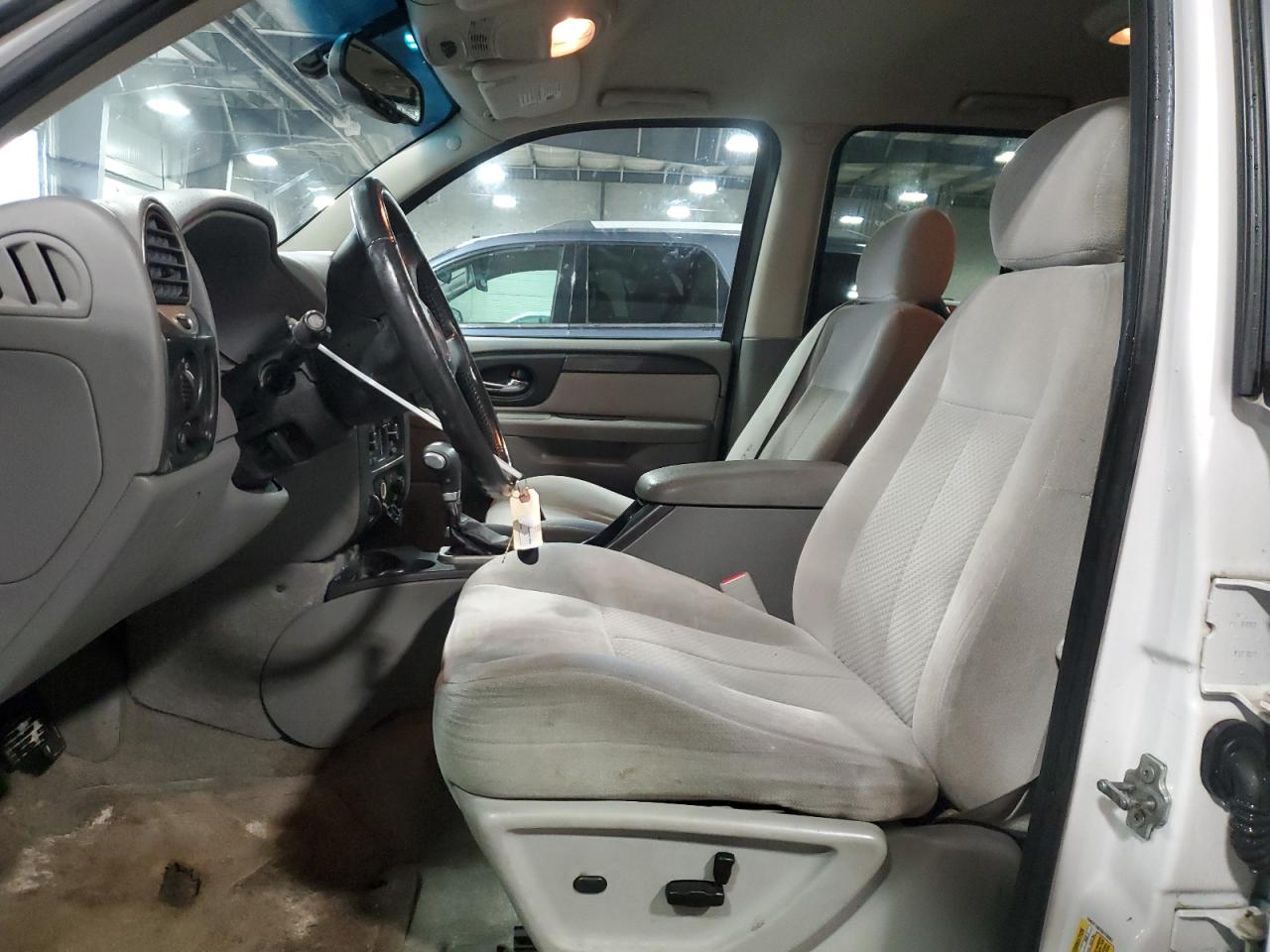2008 GMC Envoy - Image 7