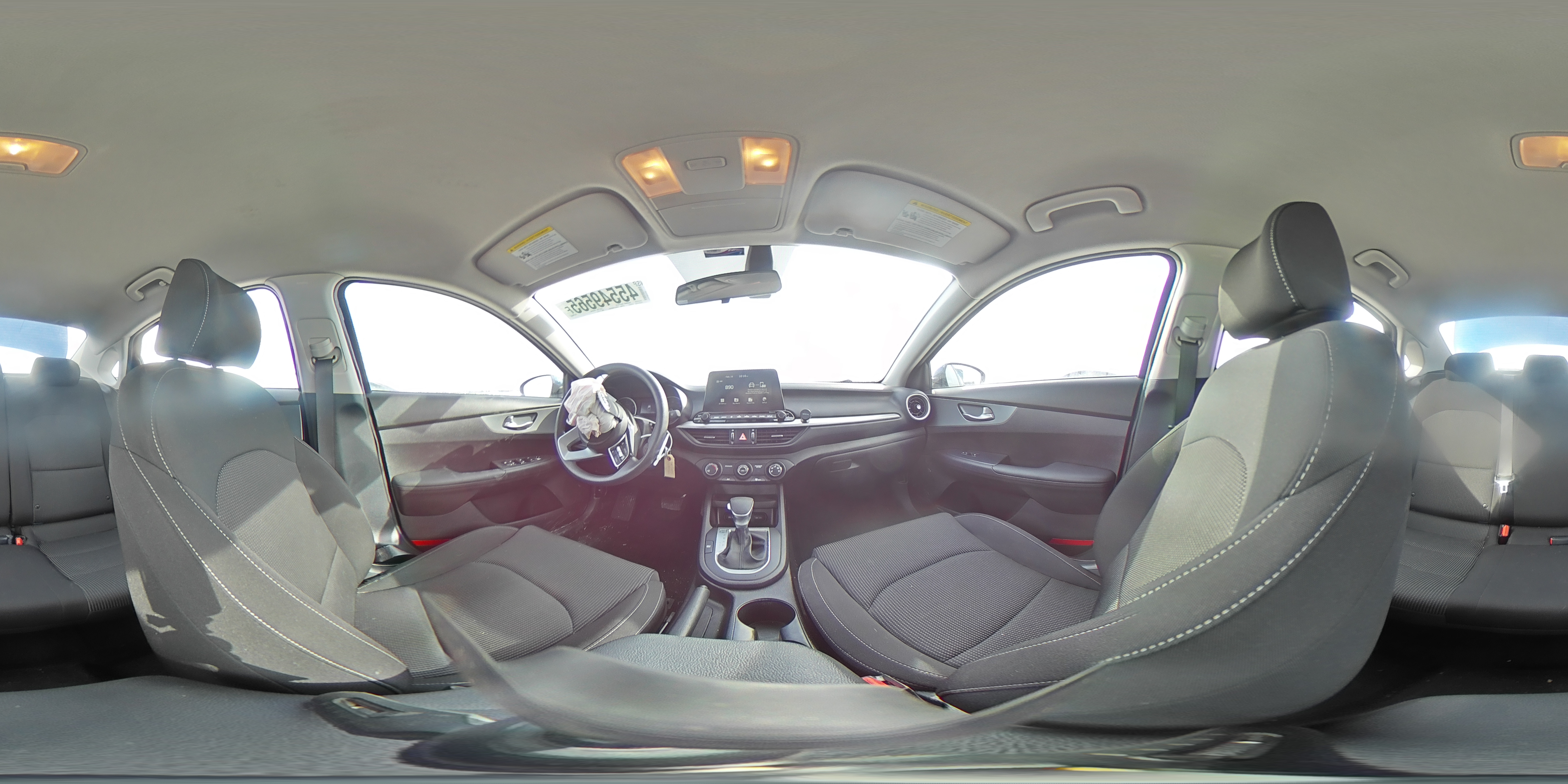 2021 Kia Forte - Image 13