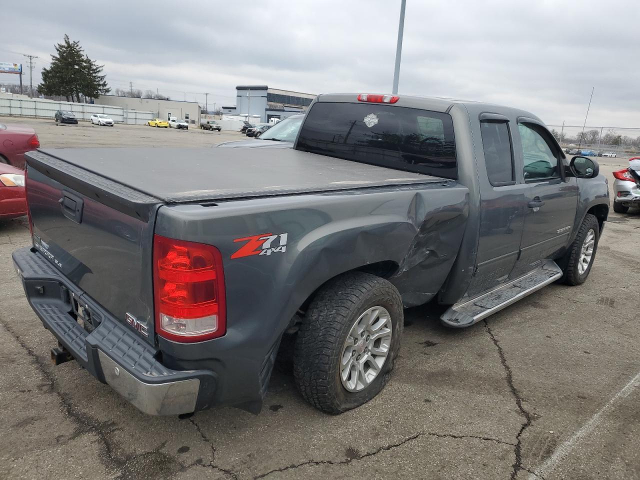 2011 GMC Sierra - Image 3