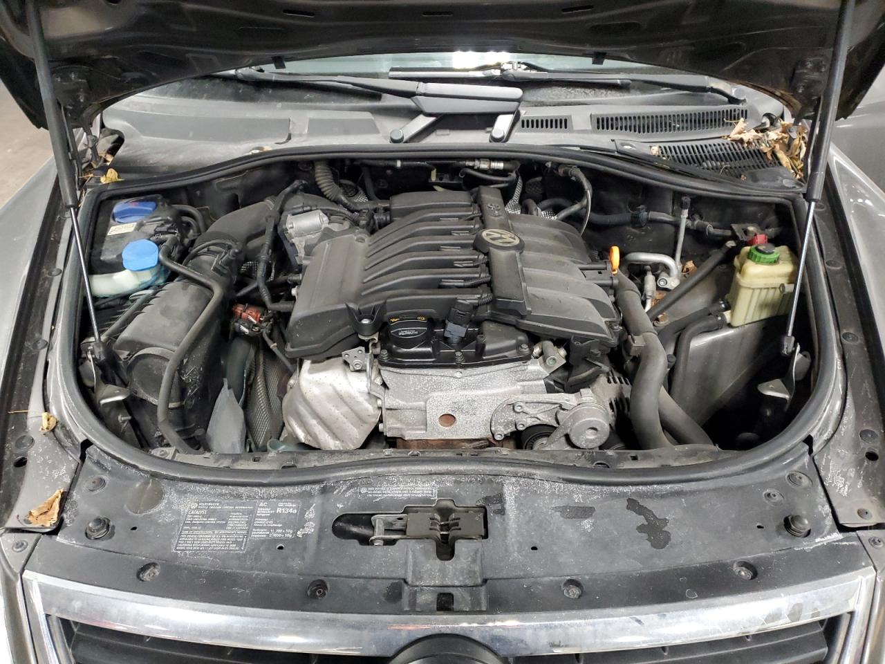 2008 Volkswagen Touareg - Image 12
