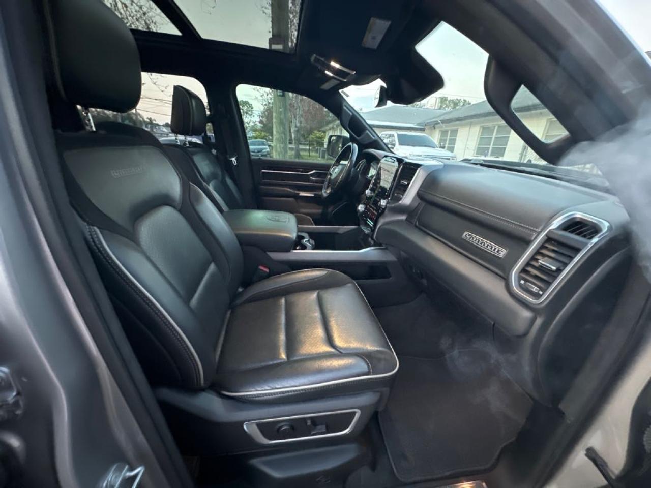 2021 RAM 1500 - Image 24