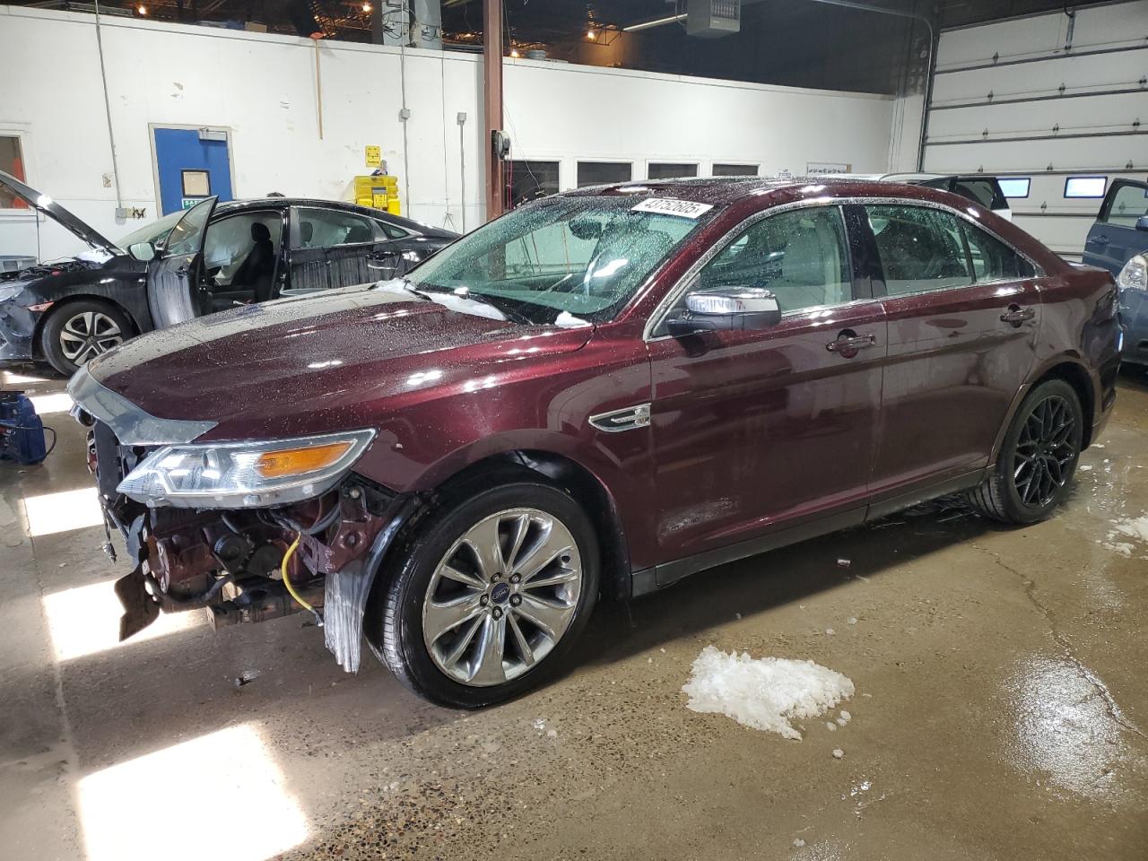 2011 Ford Taurus - Image 1