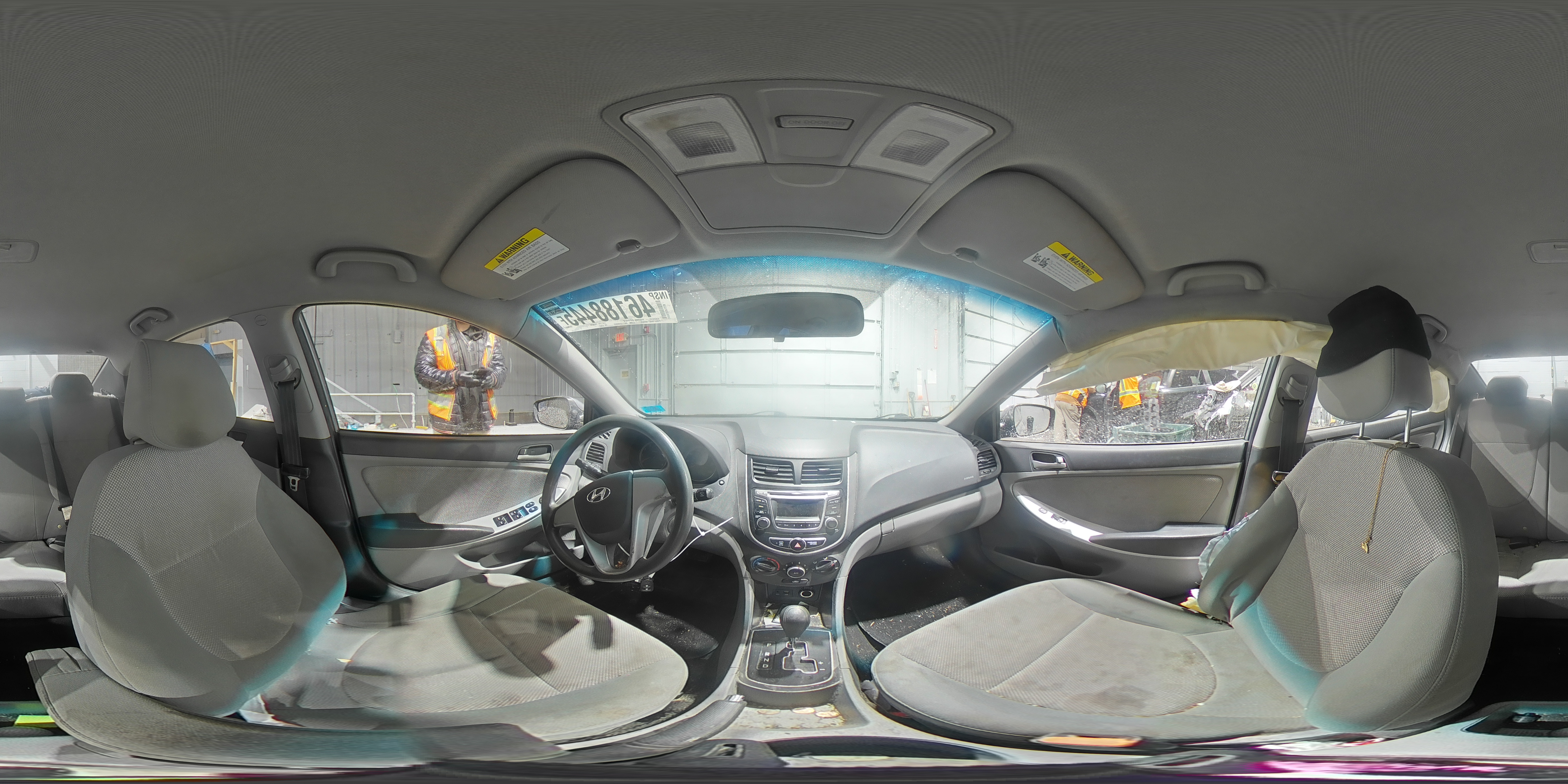 2014 Hyundai Accent - Image 13