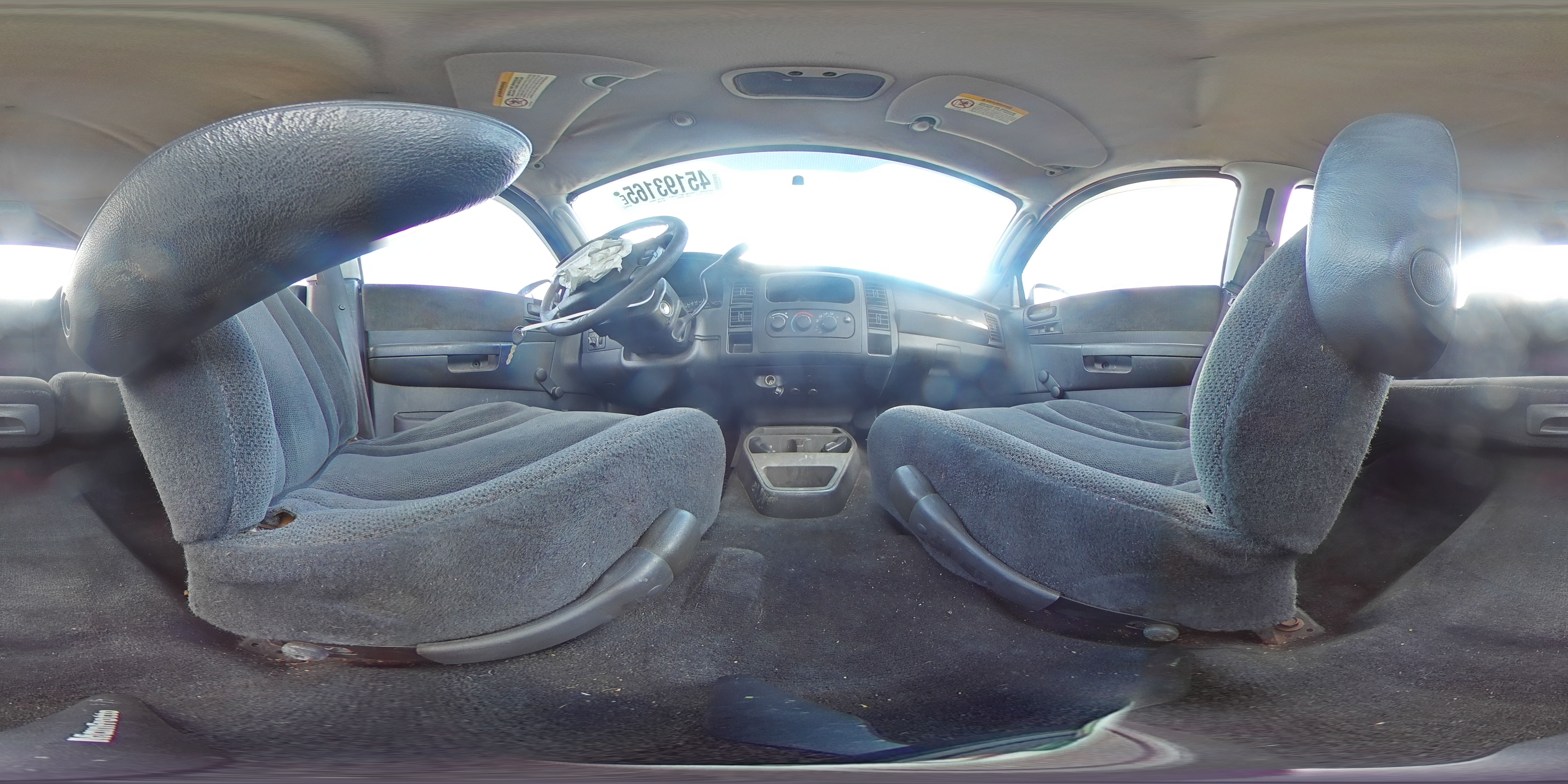 2004 Dodge Dakota - Image 12