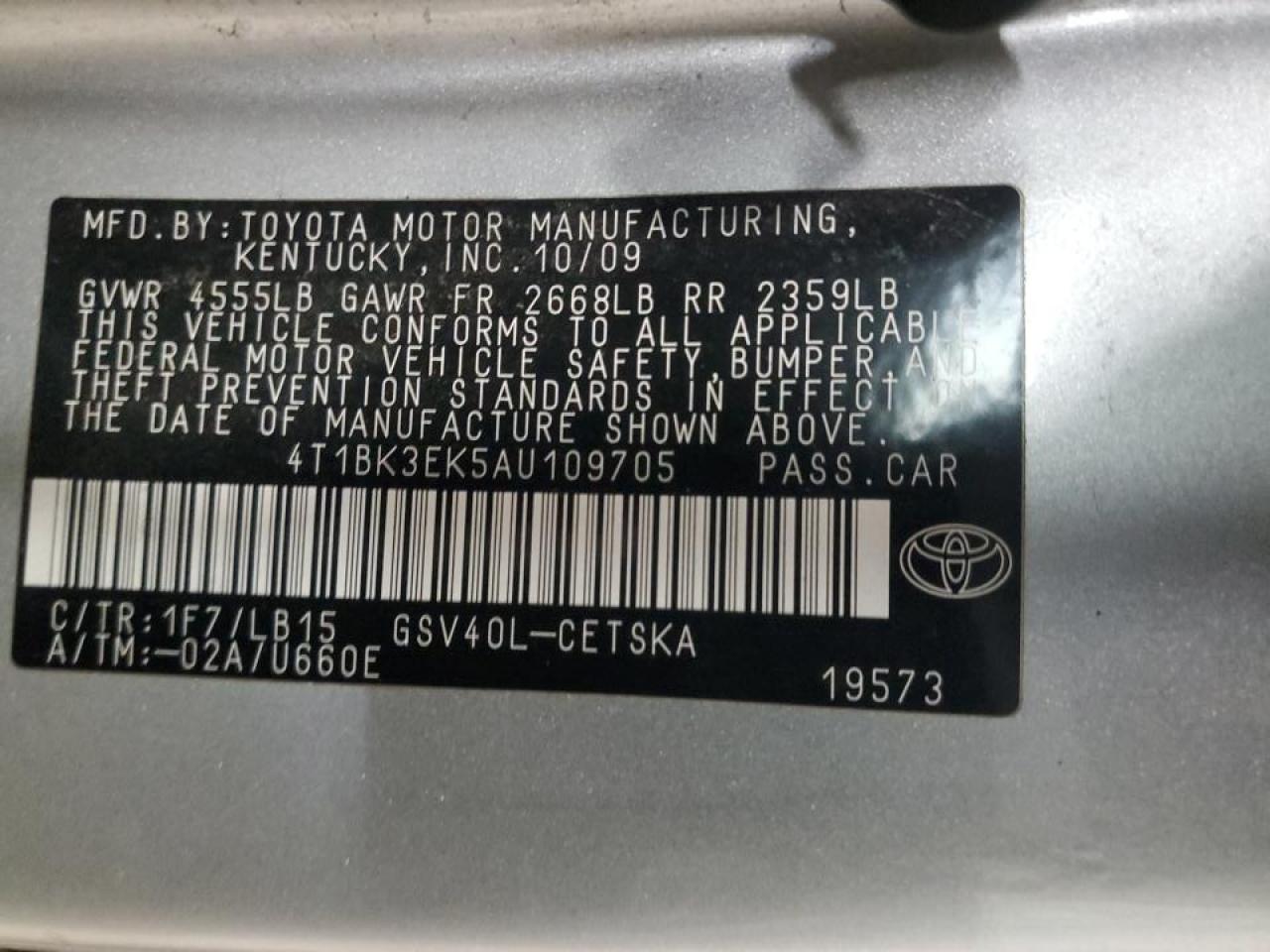 2010 Toyota Camry - Image 12