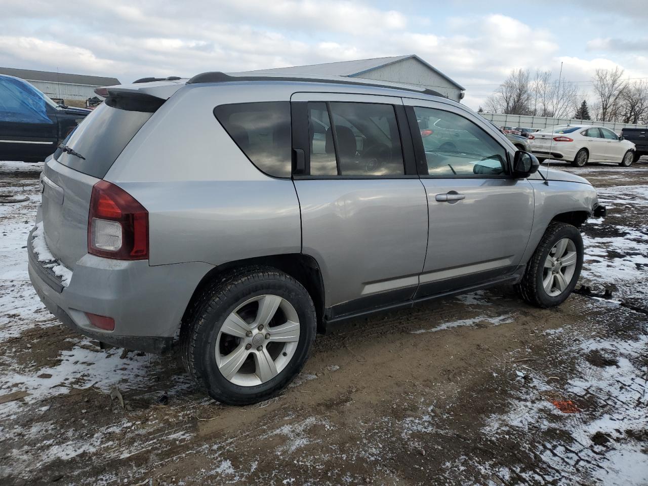 2016 Jeep Compass - Image 3