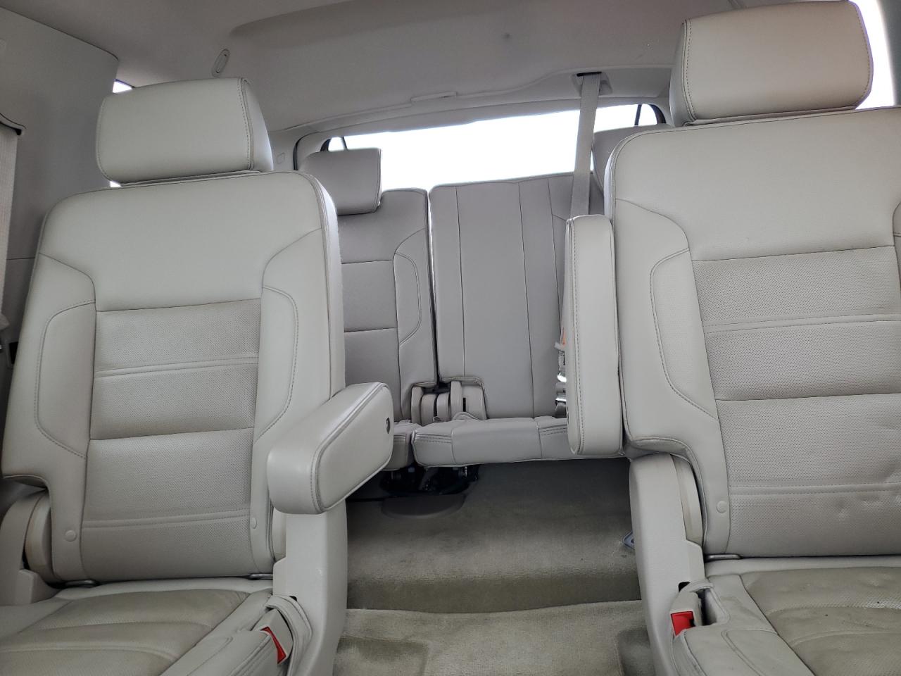 2016 GMC Yukon - Image 10