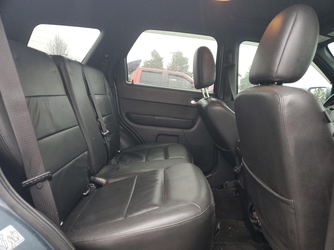 2011 Ford Escape - Image 12