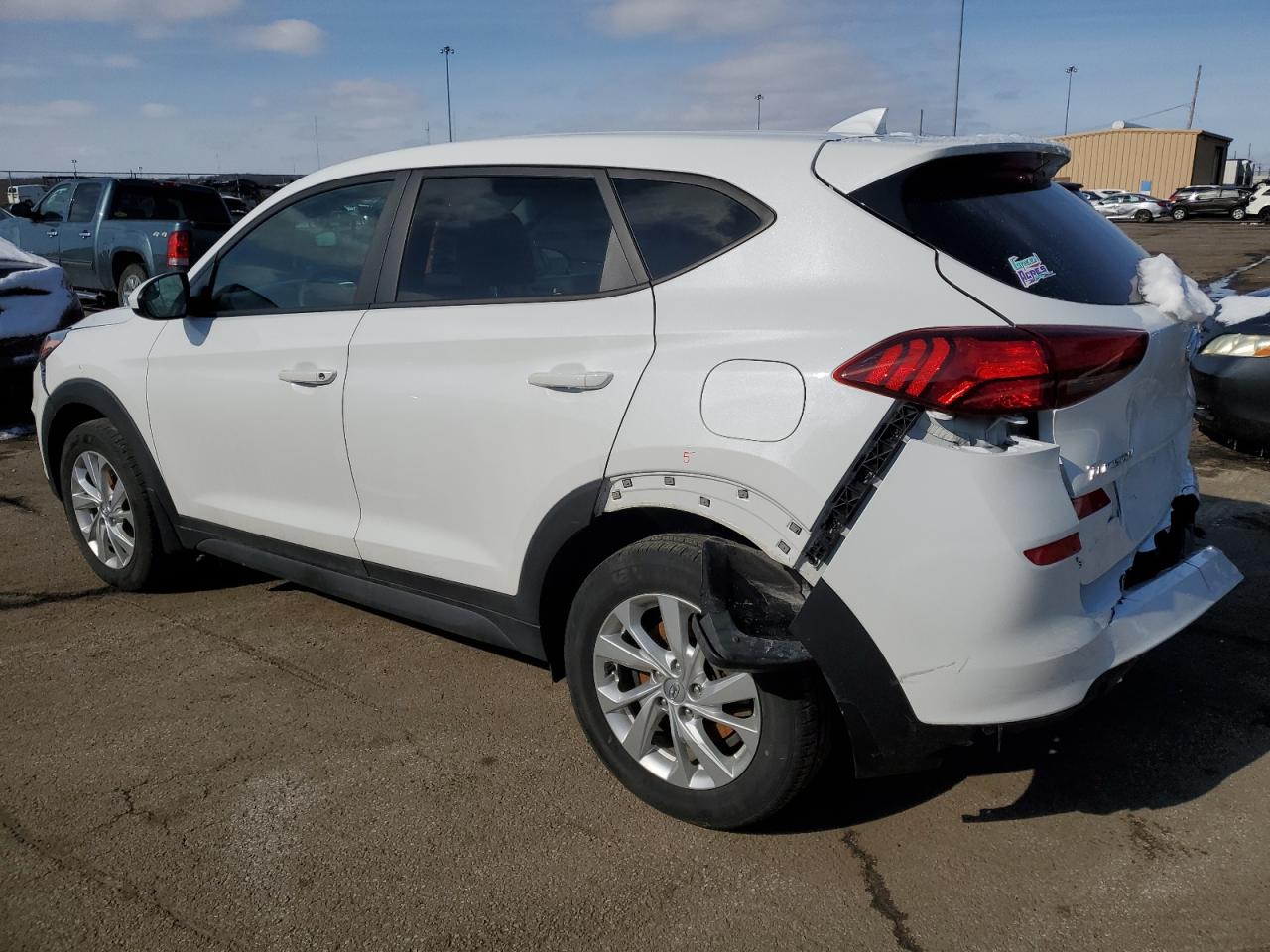 2021 Hyundai Tucson - Image 2